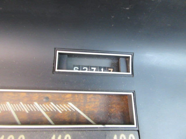 1969 Chrysler Imperial 2