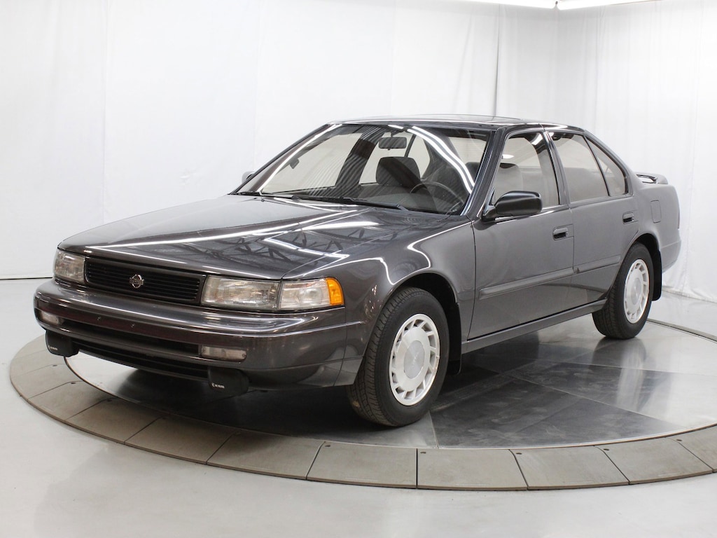 Used 1992 Nissan Maxima SE (M5) Sedan