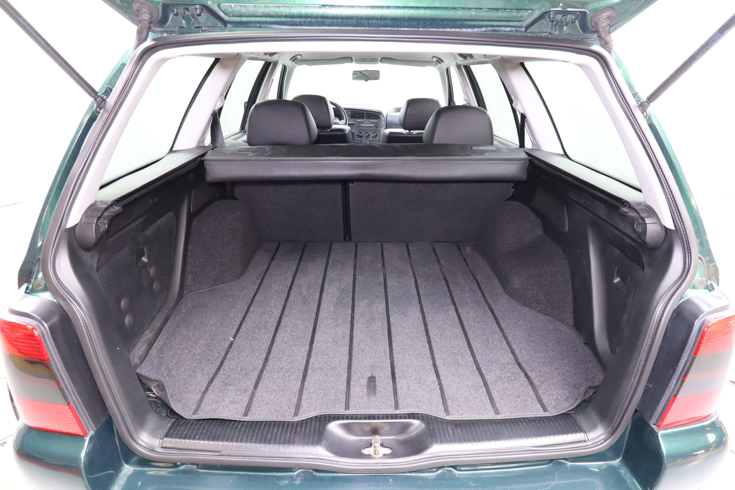 1998 Volkswagen Golf 29