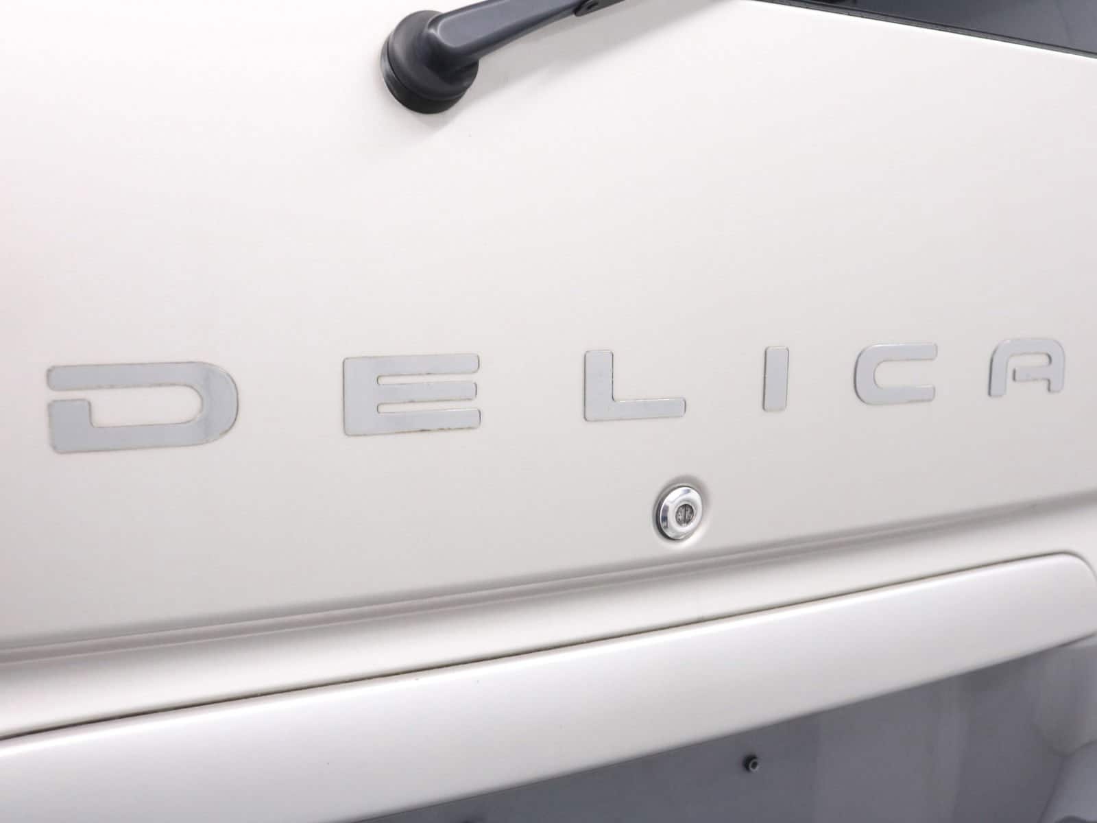 1997 Mitsubishi Delica 59