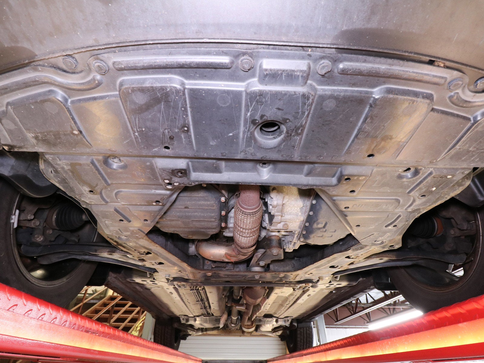 2014 Nissan Rogue 34