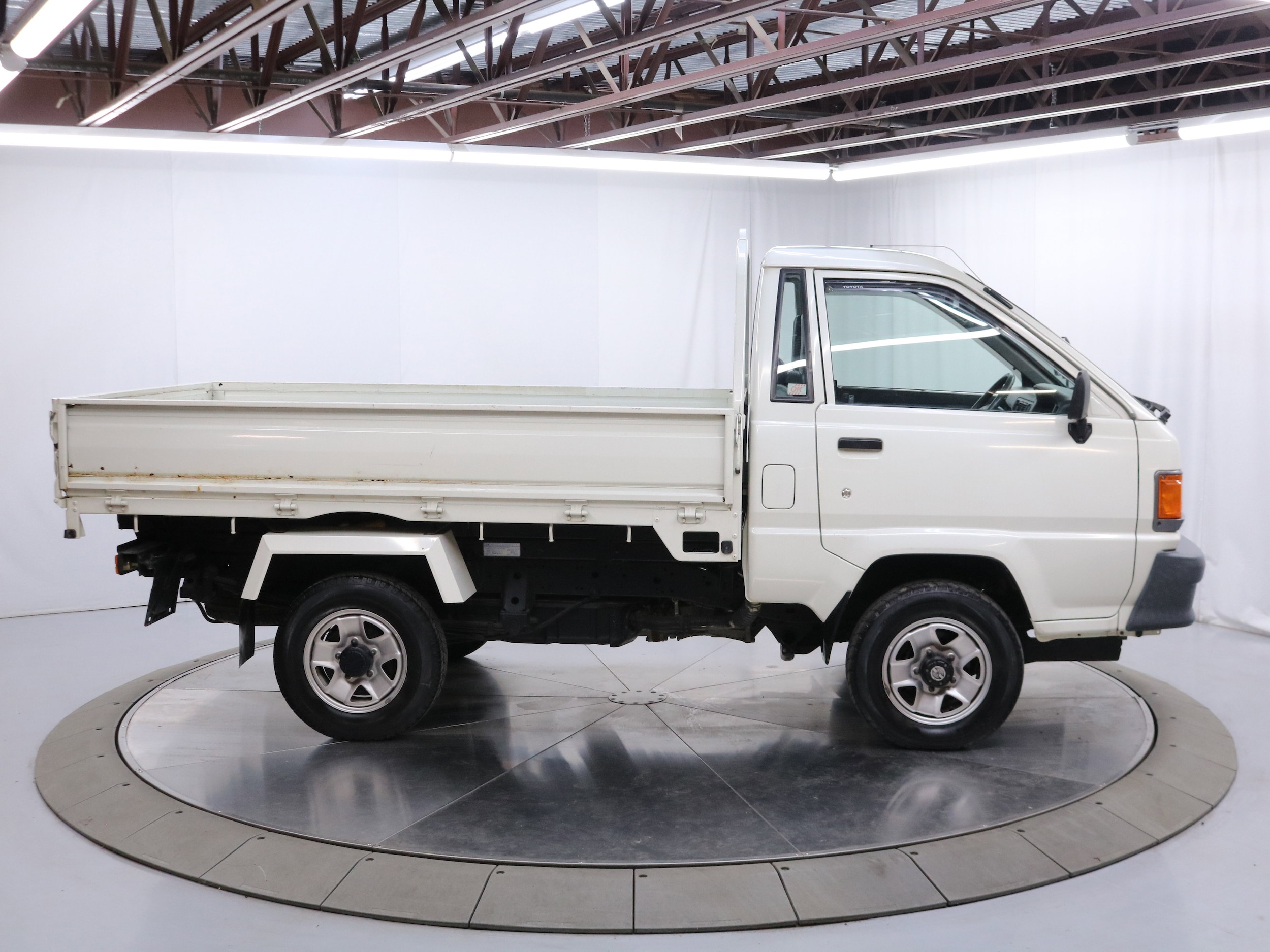 1997 Toyota Liteace 8