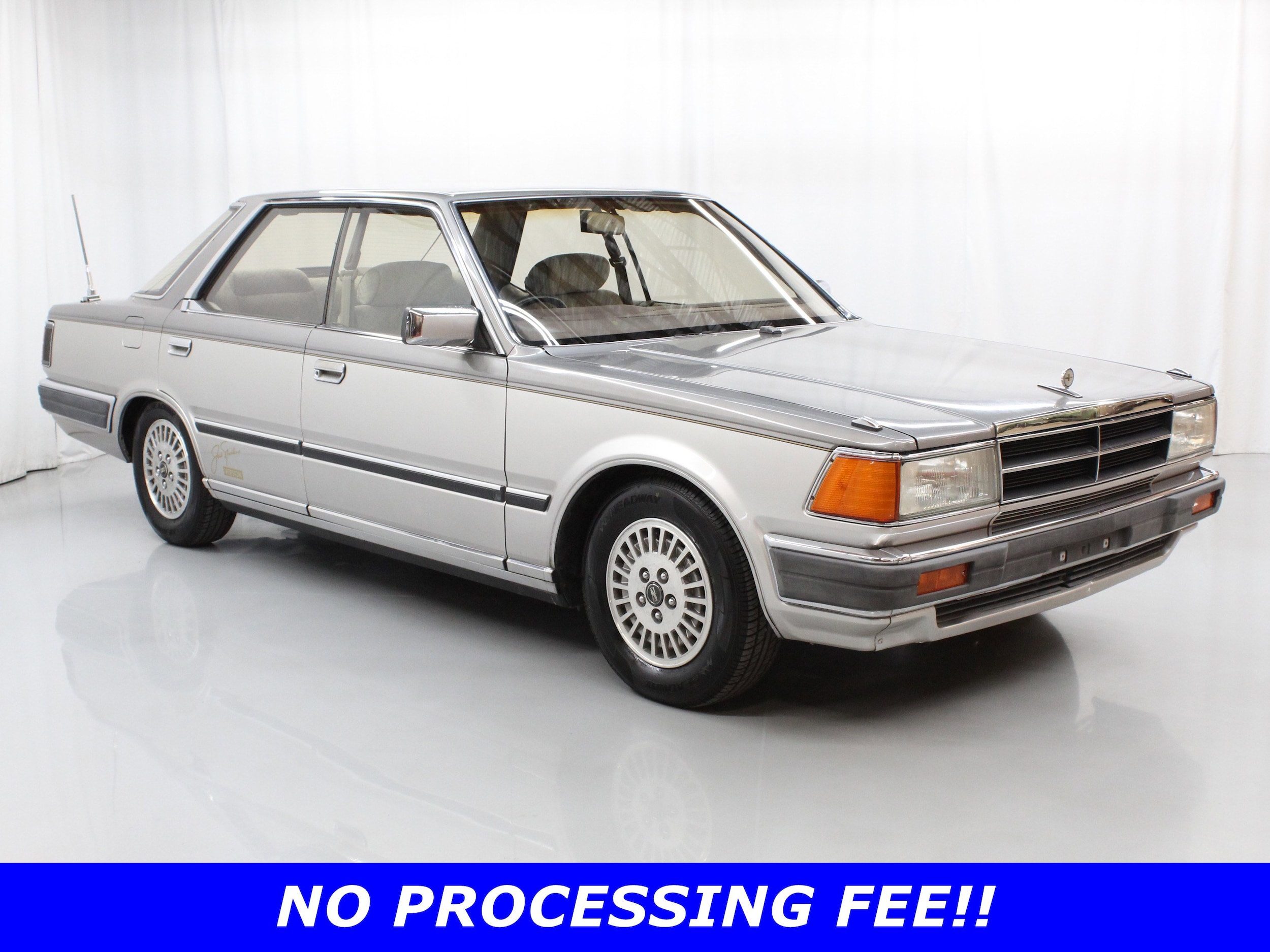 1983 Nissan Gloria 3