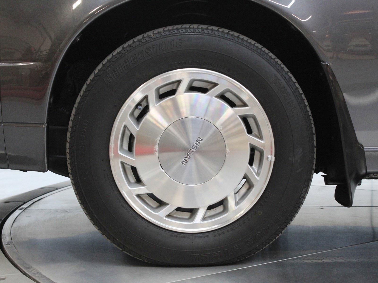 1992 Nissan Maxima 29