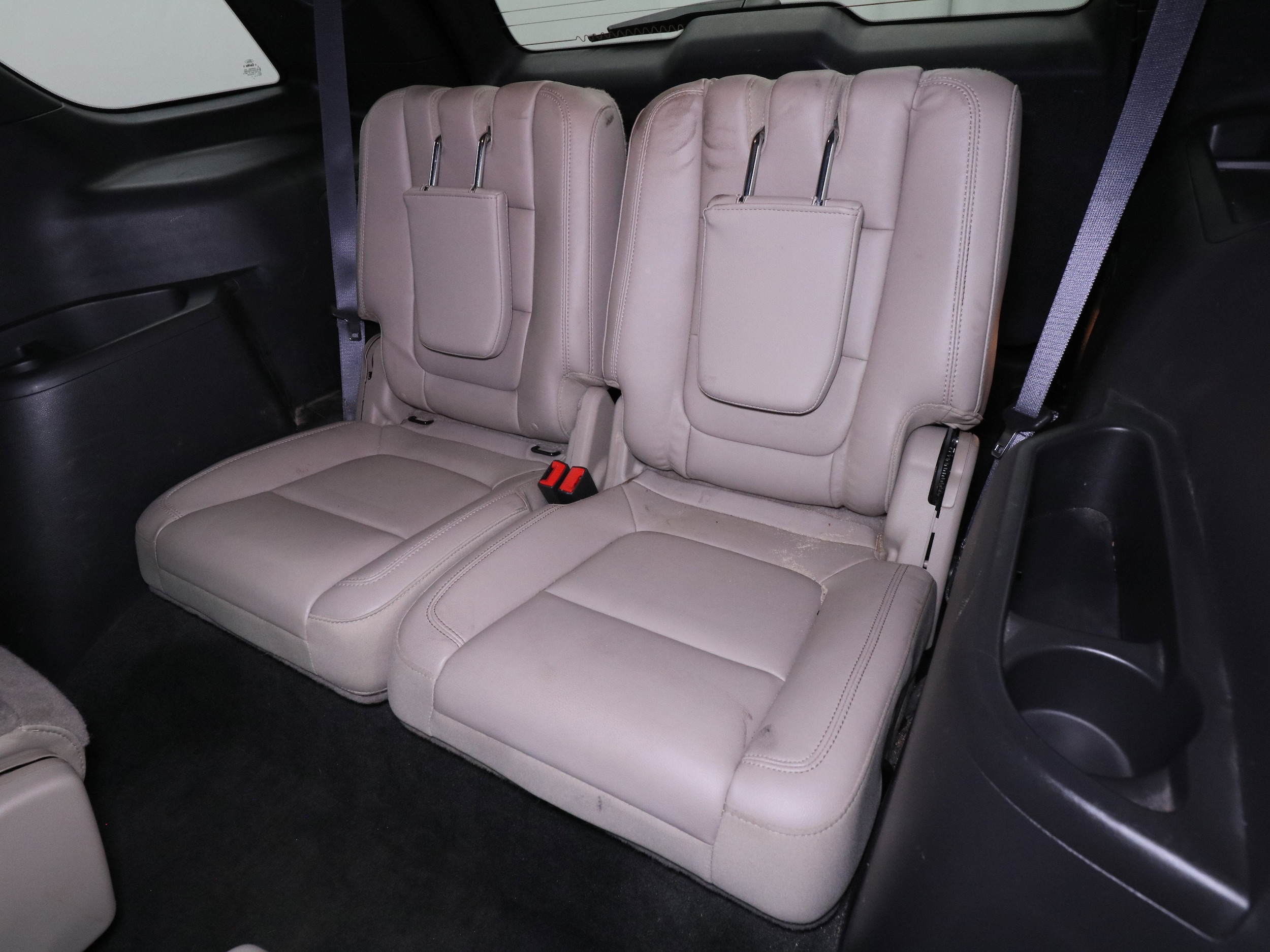 2015 Ford Explorer 21