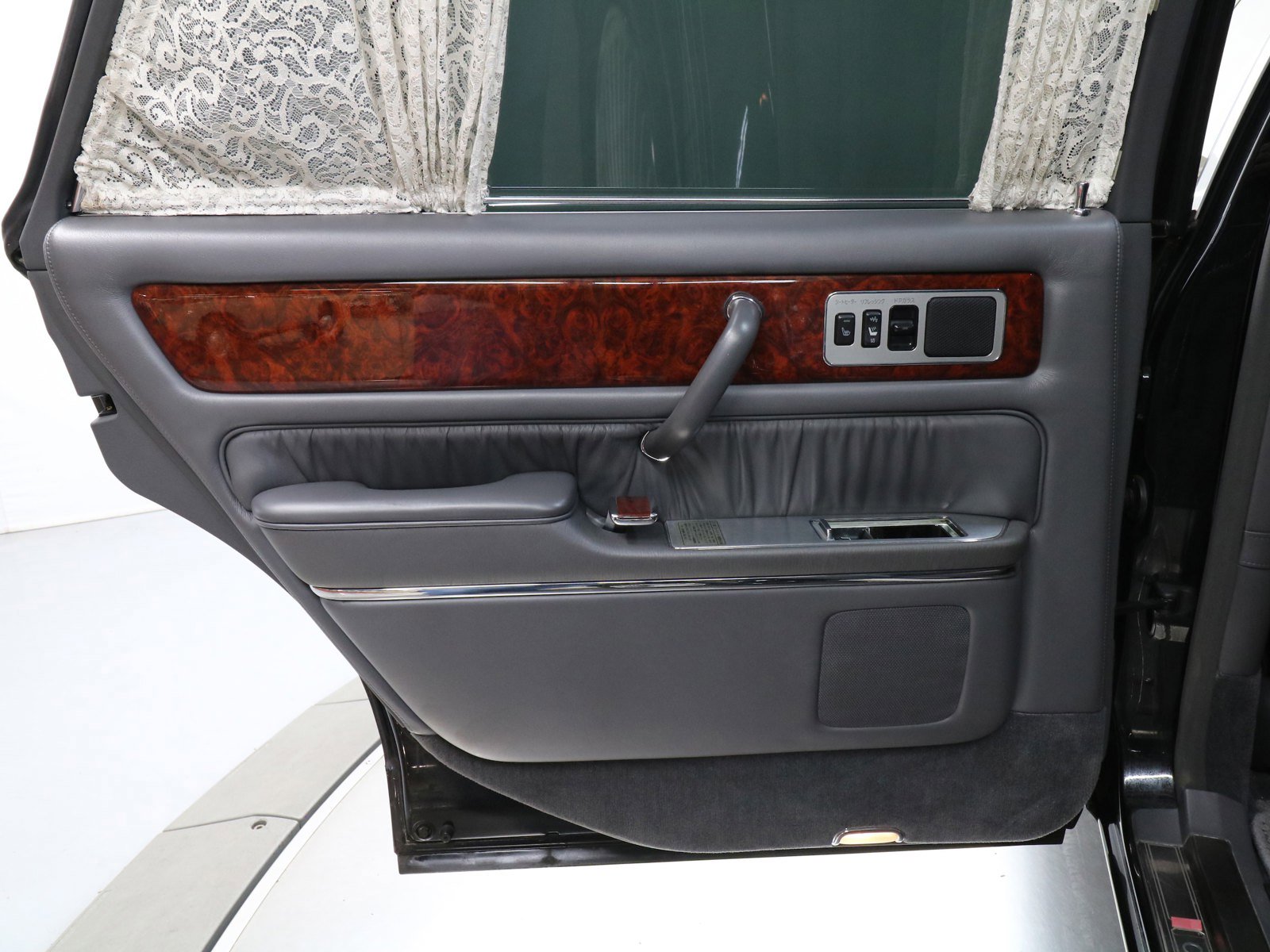 1997 Toyota Century 23