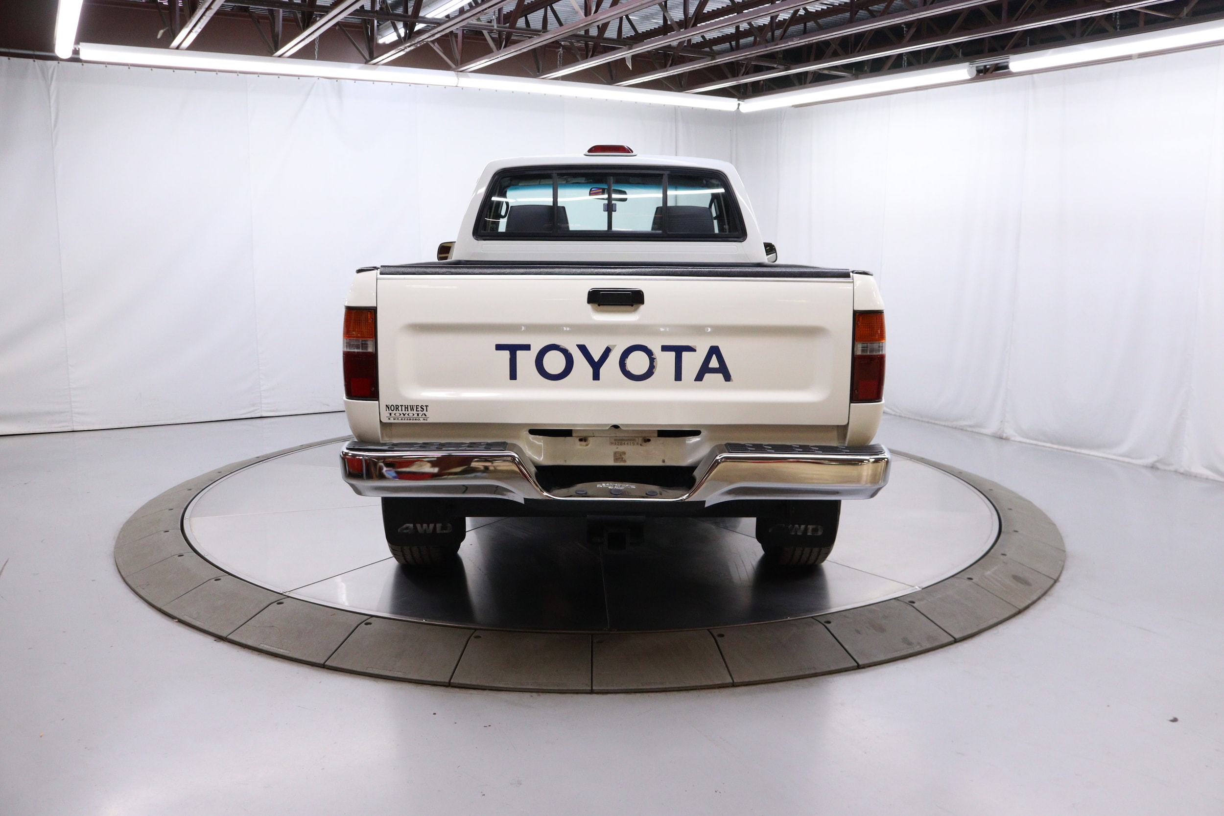 1994 Toyota Pickup 6