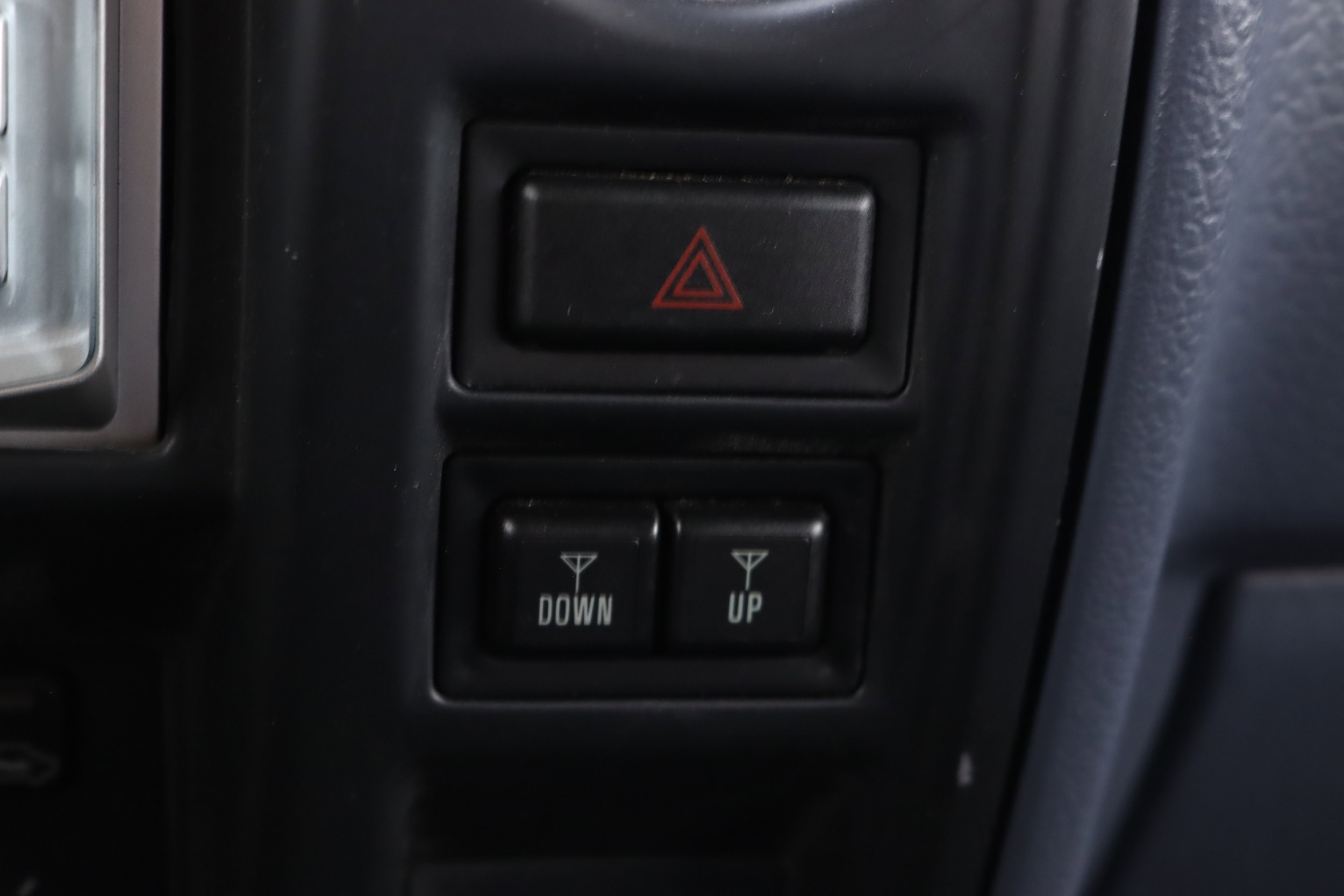 1999 Toyota Land Cruiser Prado 54