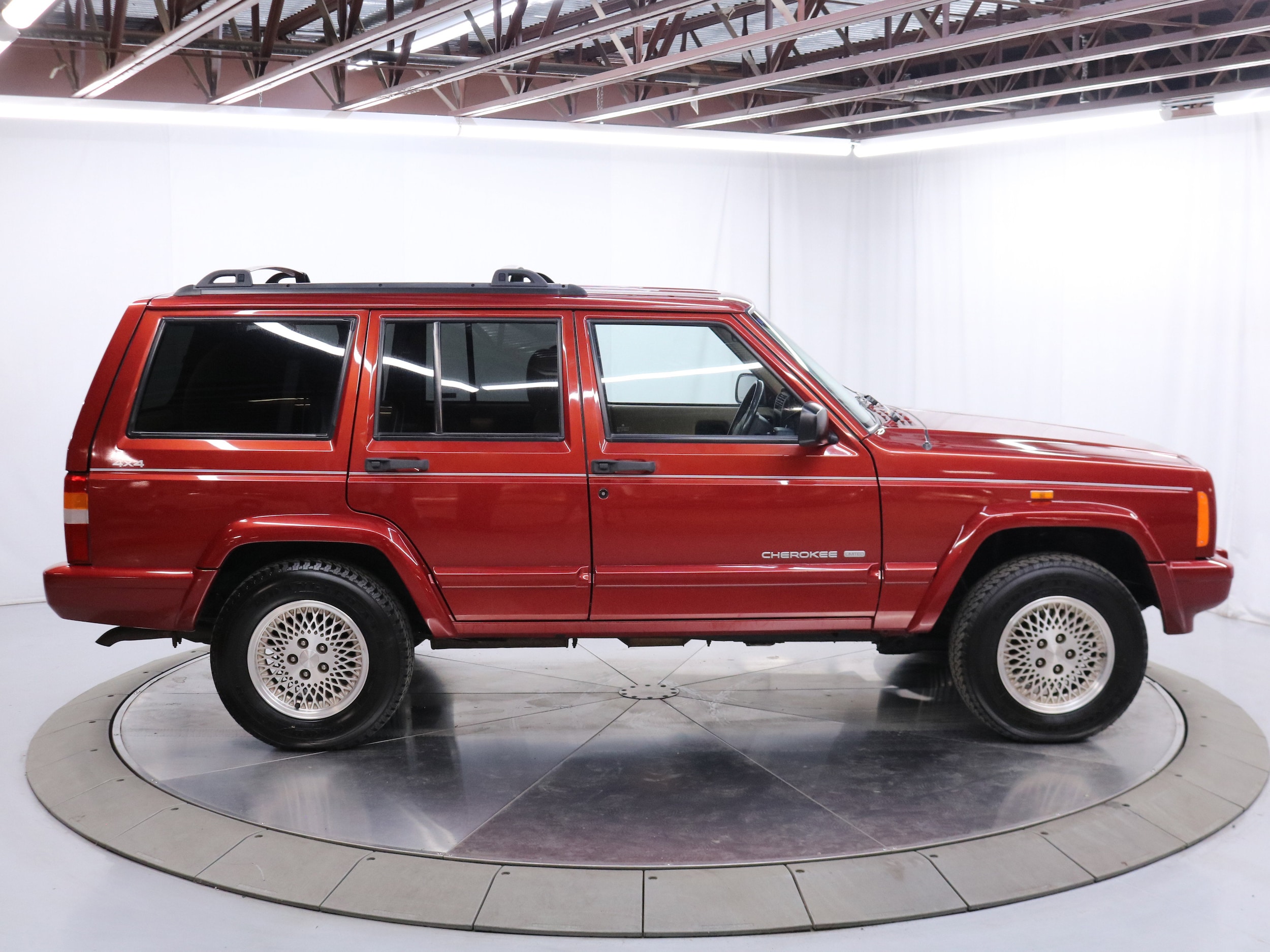 2000 Jeep Cherokee 8