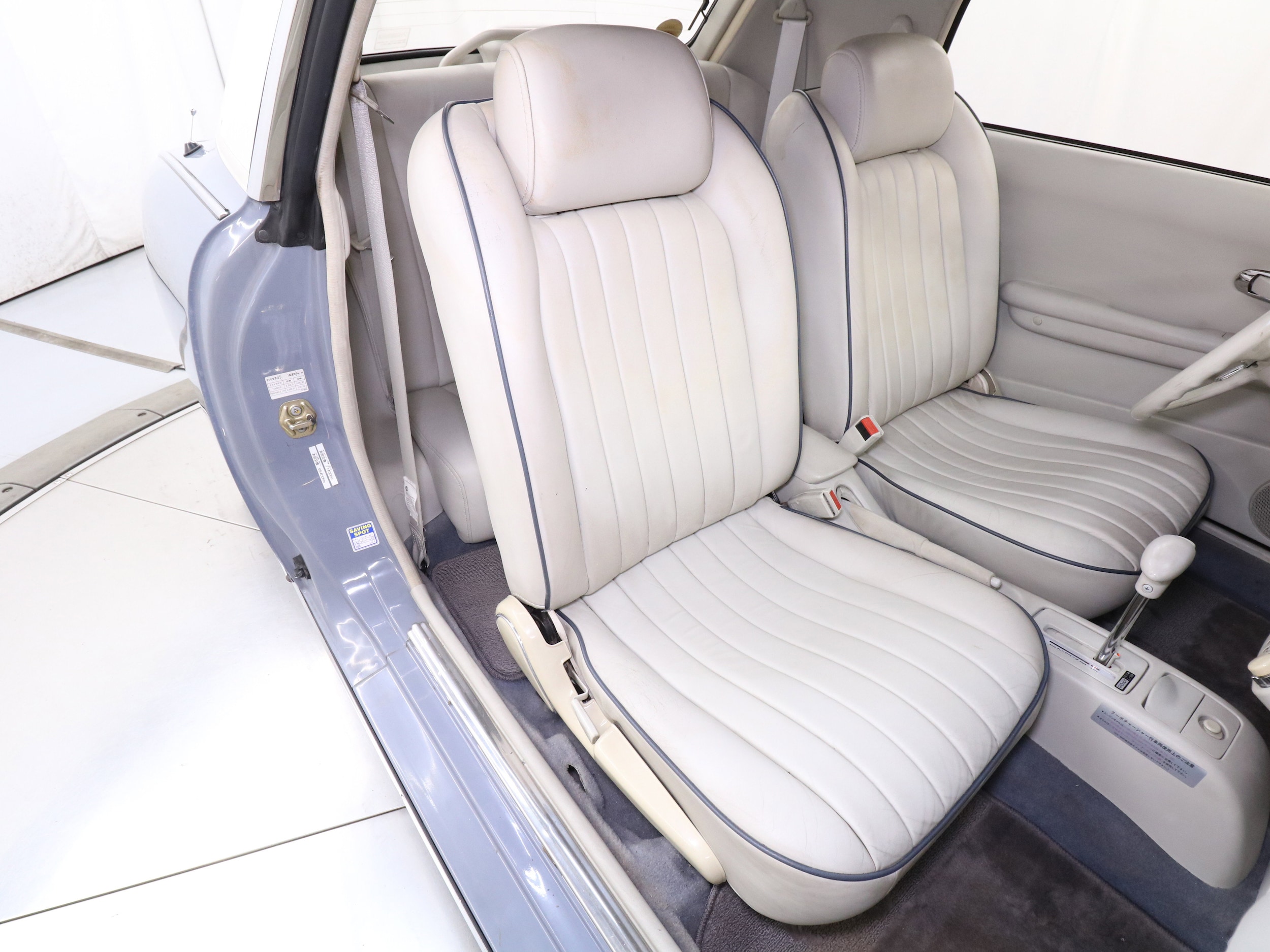 1991 Nissan Figaro 17