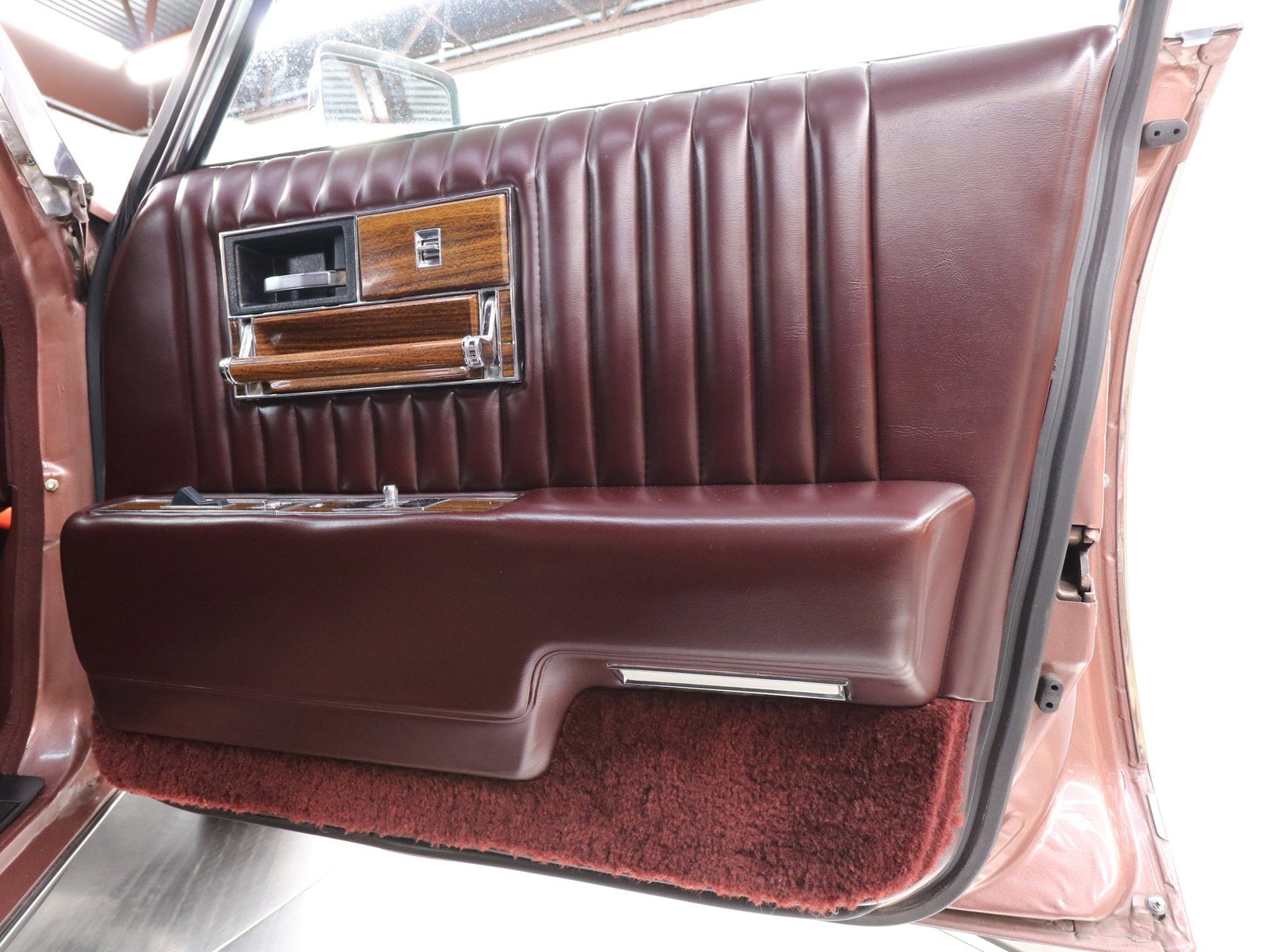1977 Cadillac Seville 20
