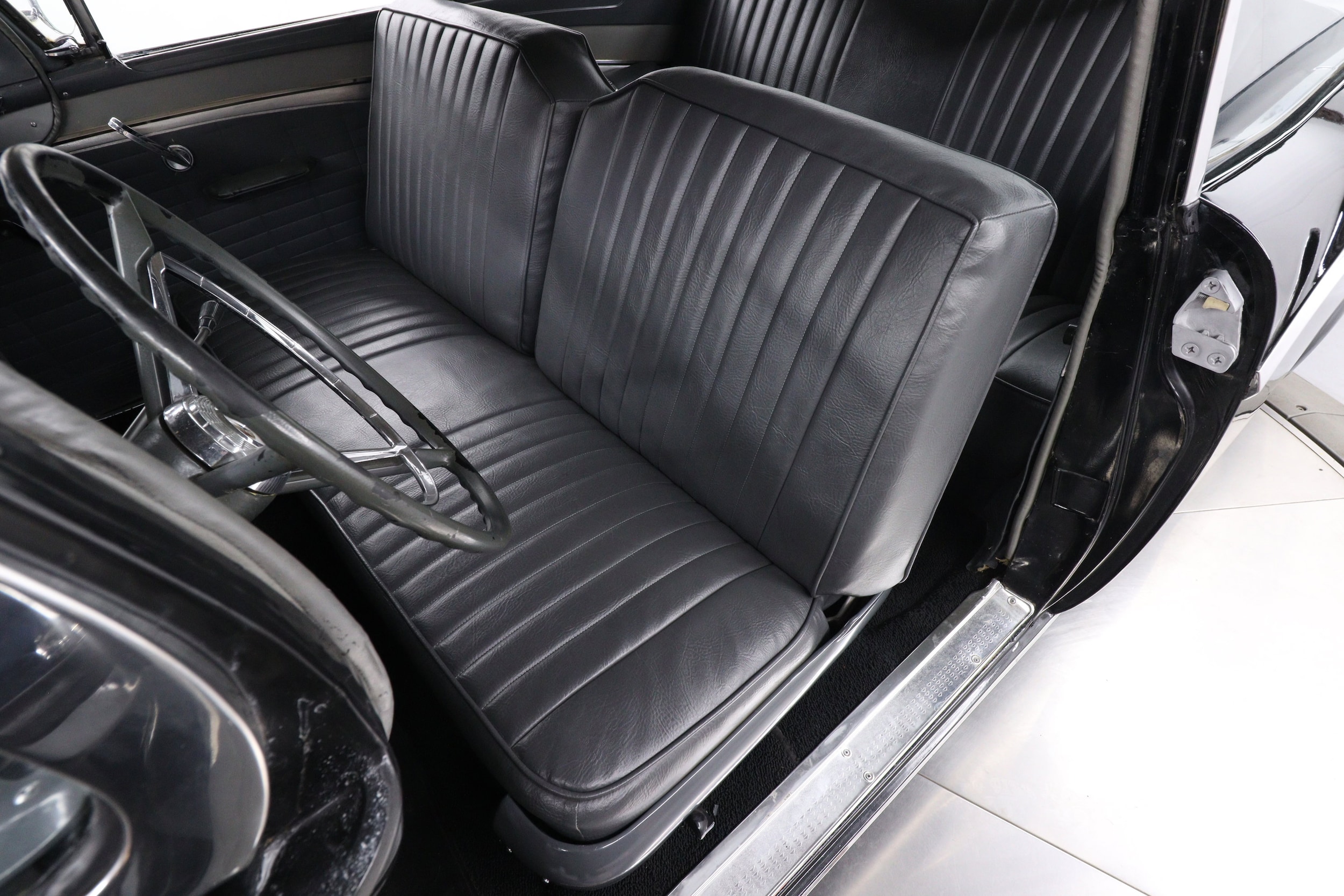 1957 Ford Fairlane 18