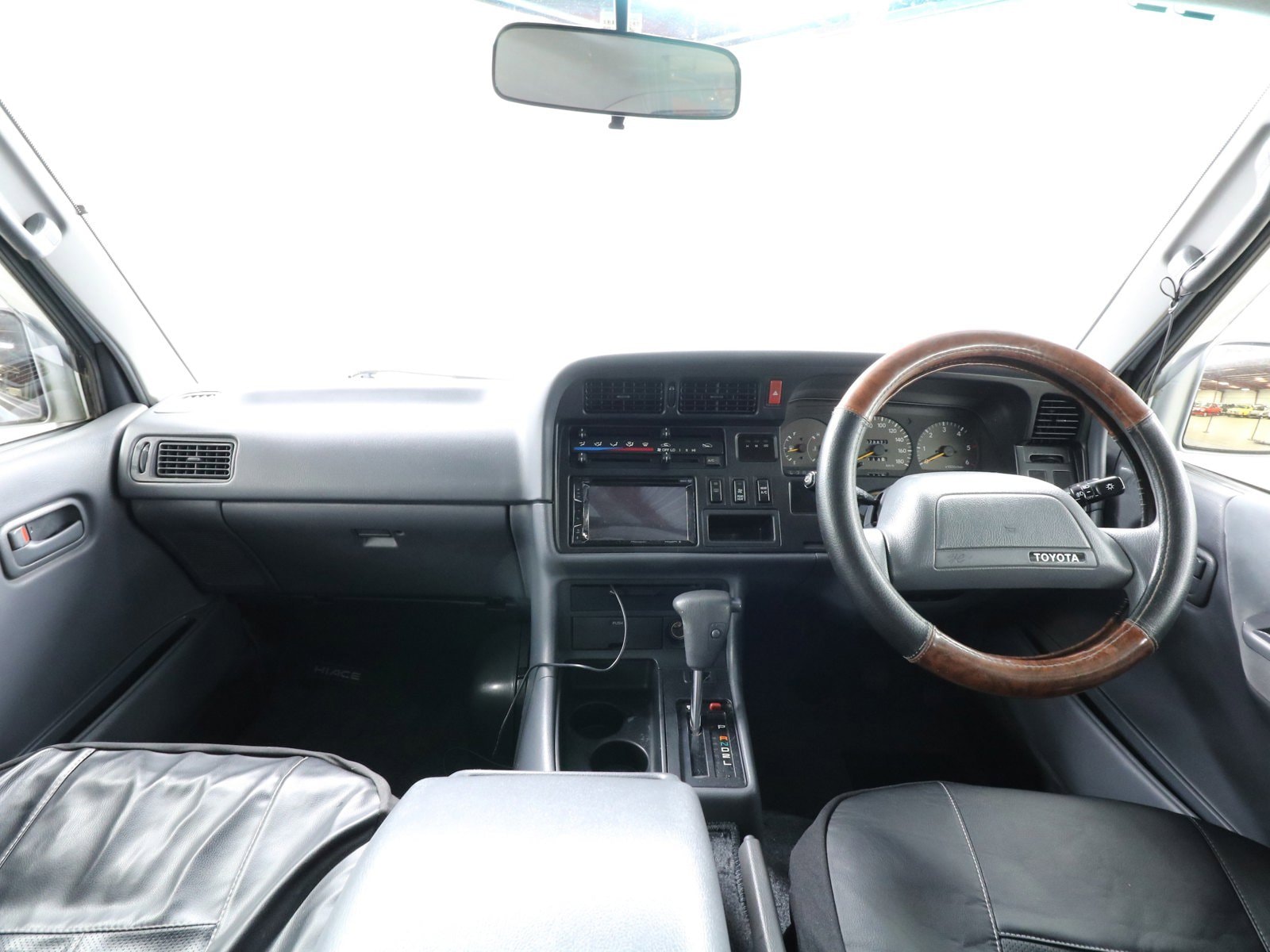 1994 Toyota Hiace 44