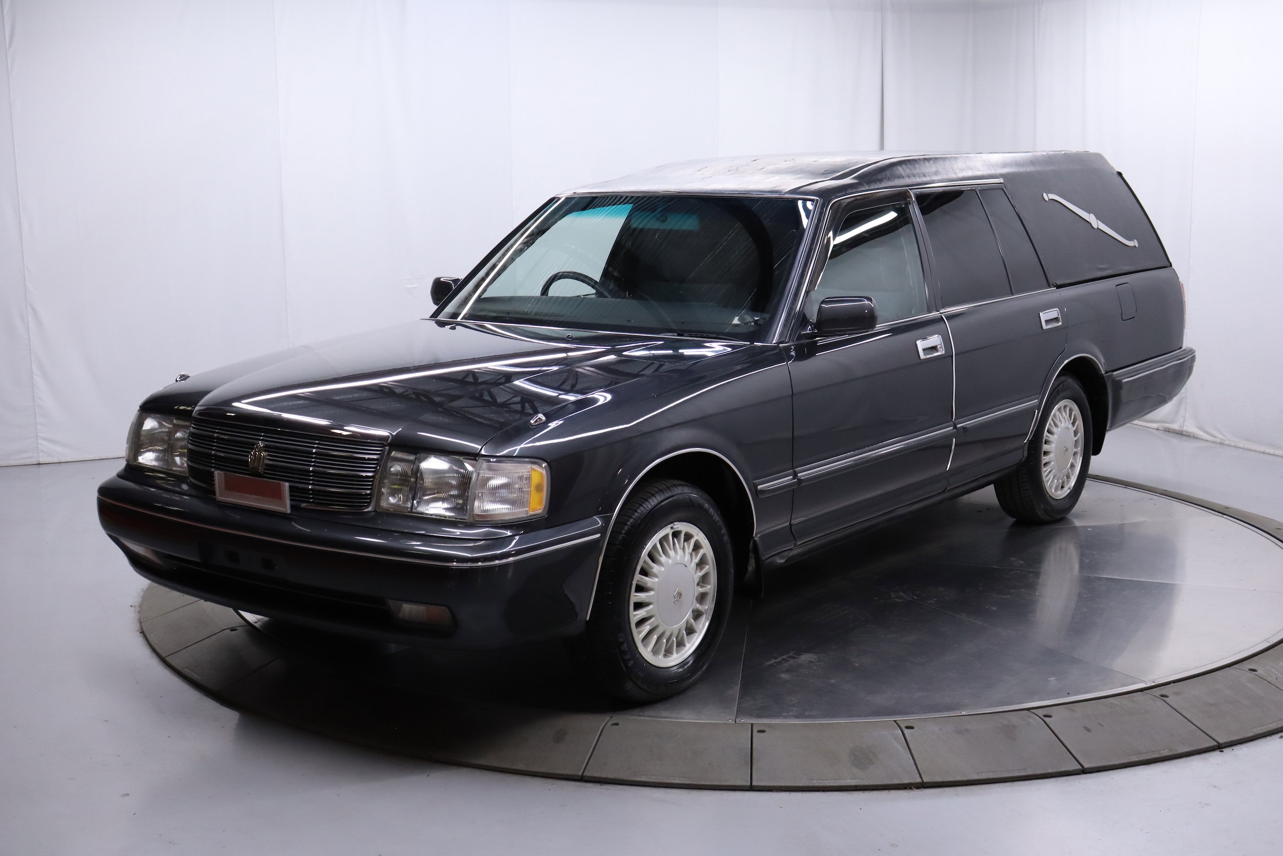 1999 Toyota Crown 4
