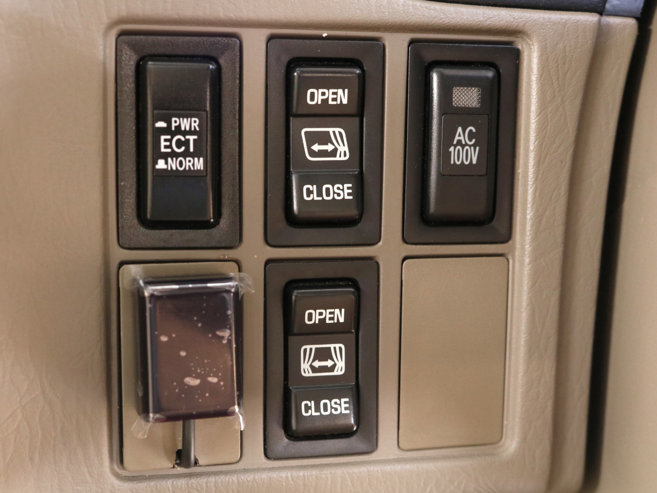 1999 Toyota Grand HiAce 55
