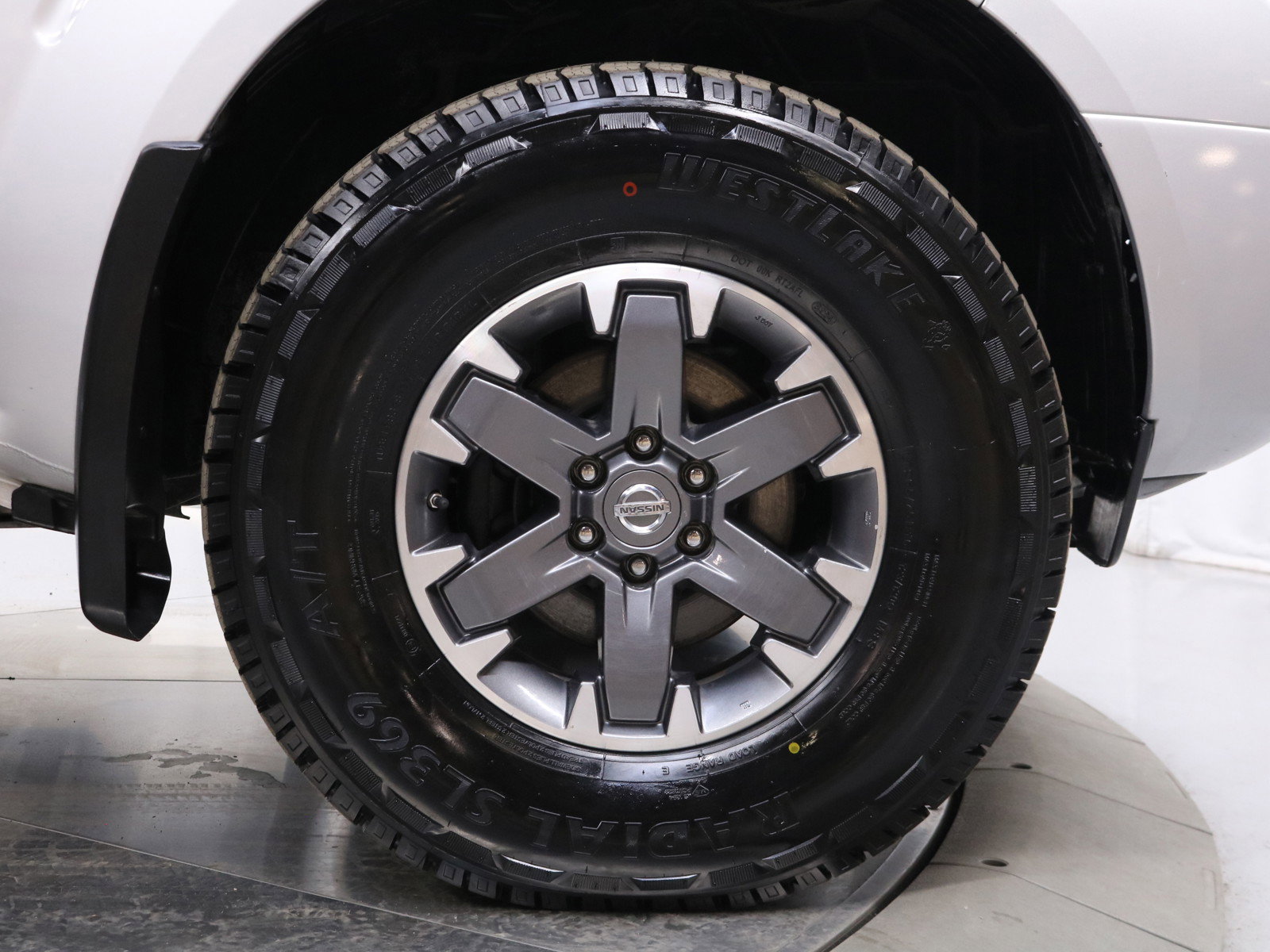 2018 Nissan Frontier 27