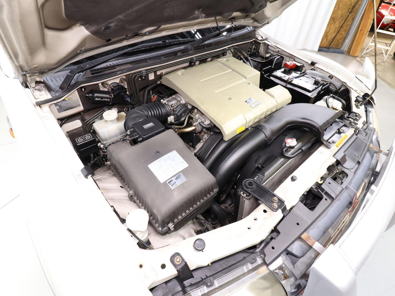 1999 Mitsubishi Pajero 25