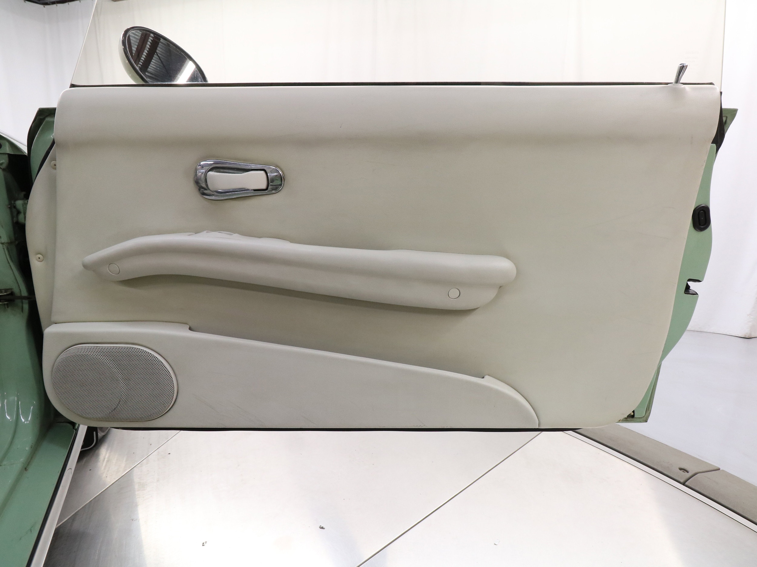 1991 Nissan Figaro 24