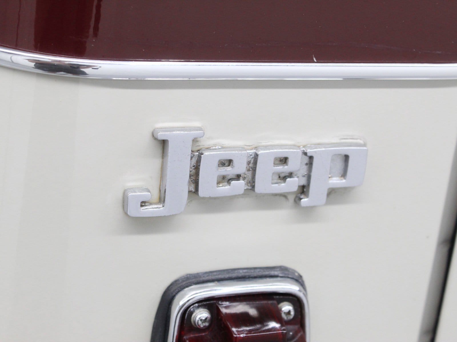 1976 Mitsubishi Jeep 46