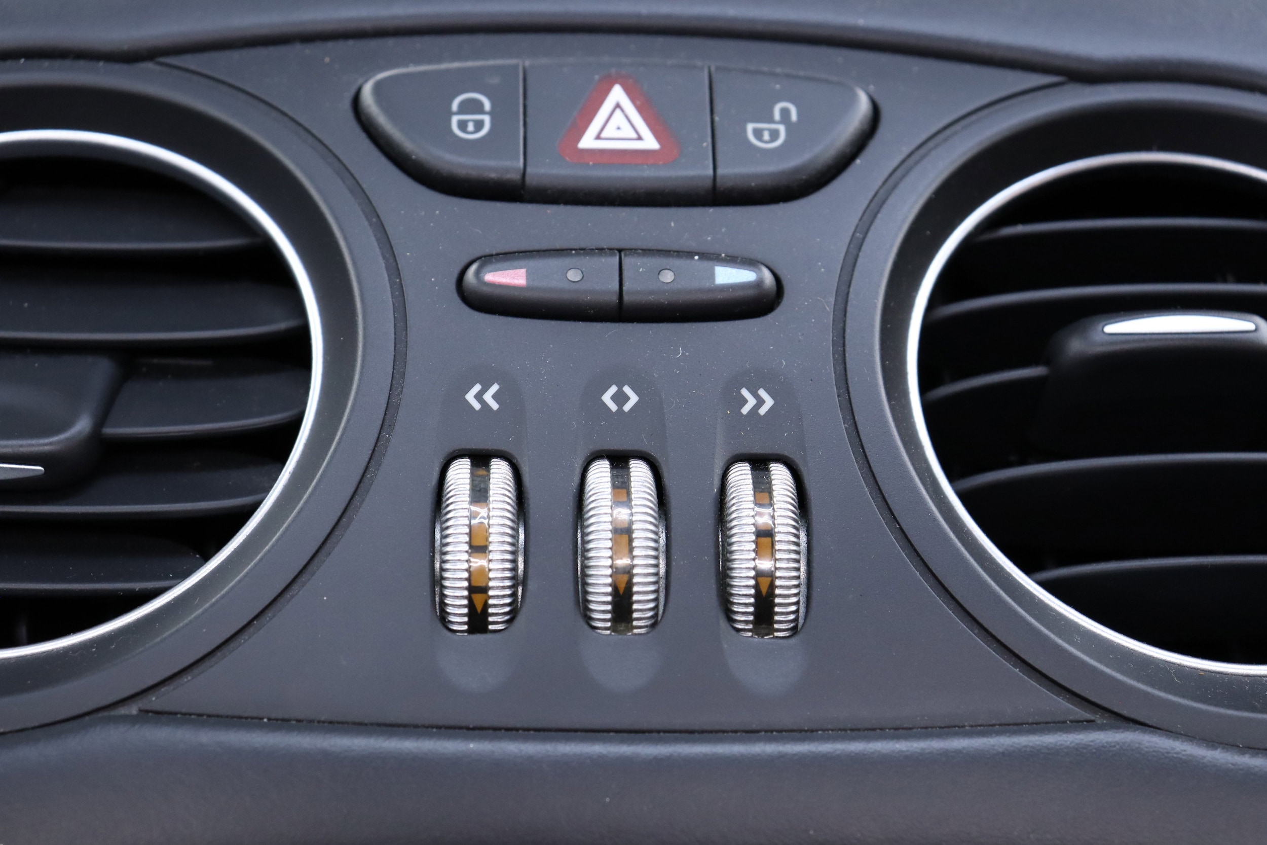 2004 Mercedes-Benz SL-Class 62