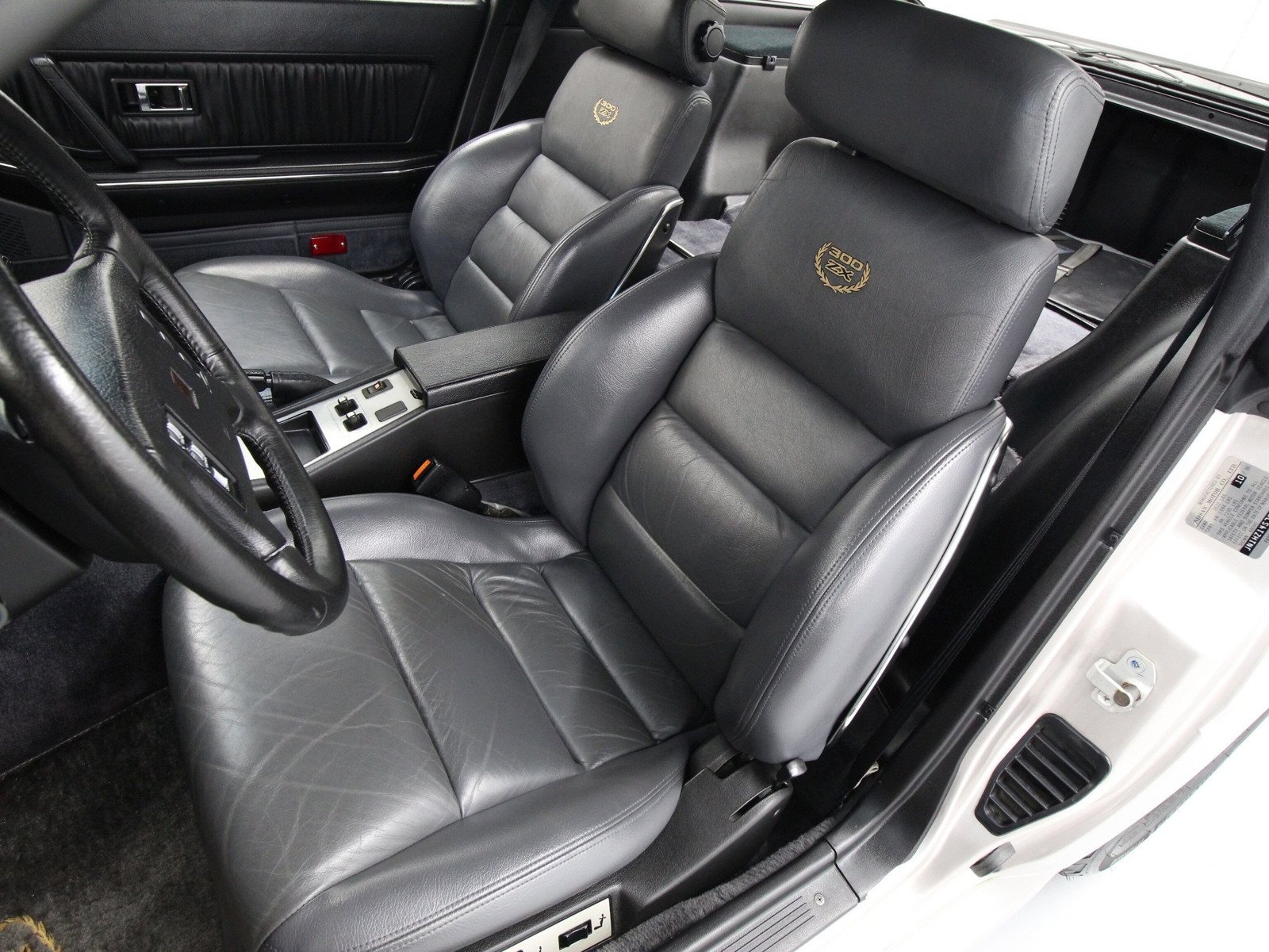 1986 Nissan 300ZX 35
