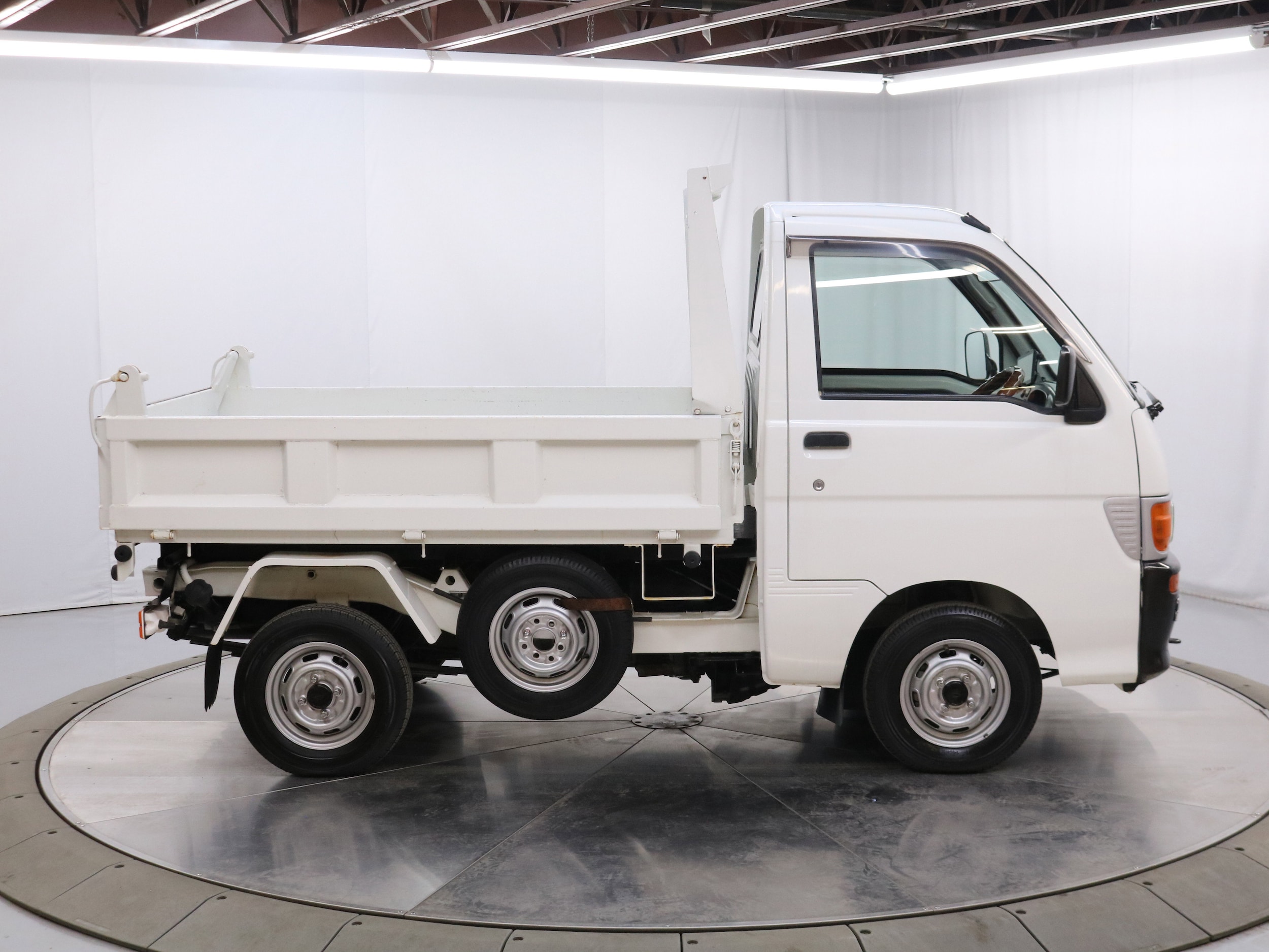 1998 Daihatsu Hijet 8