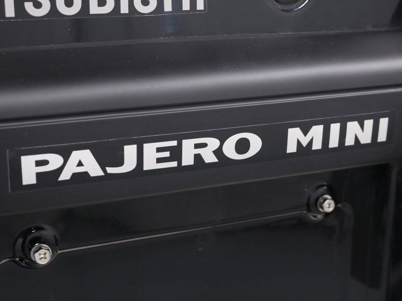 1999 Mitsubishi Pajero 59