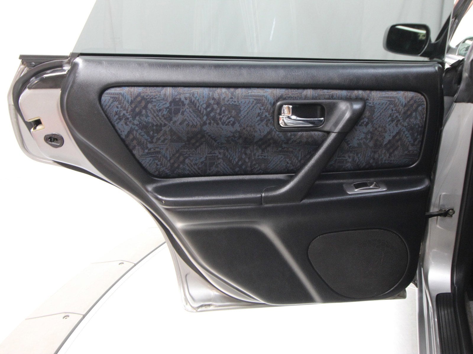 1997 Nissan Stagea 19