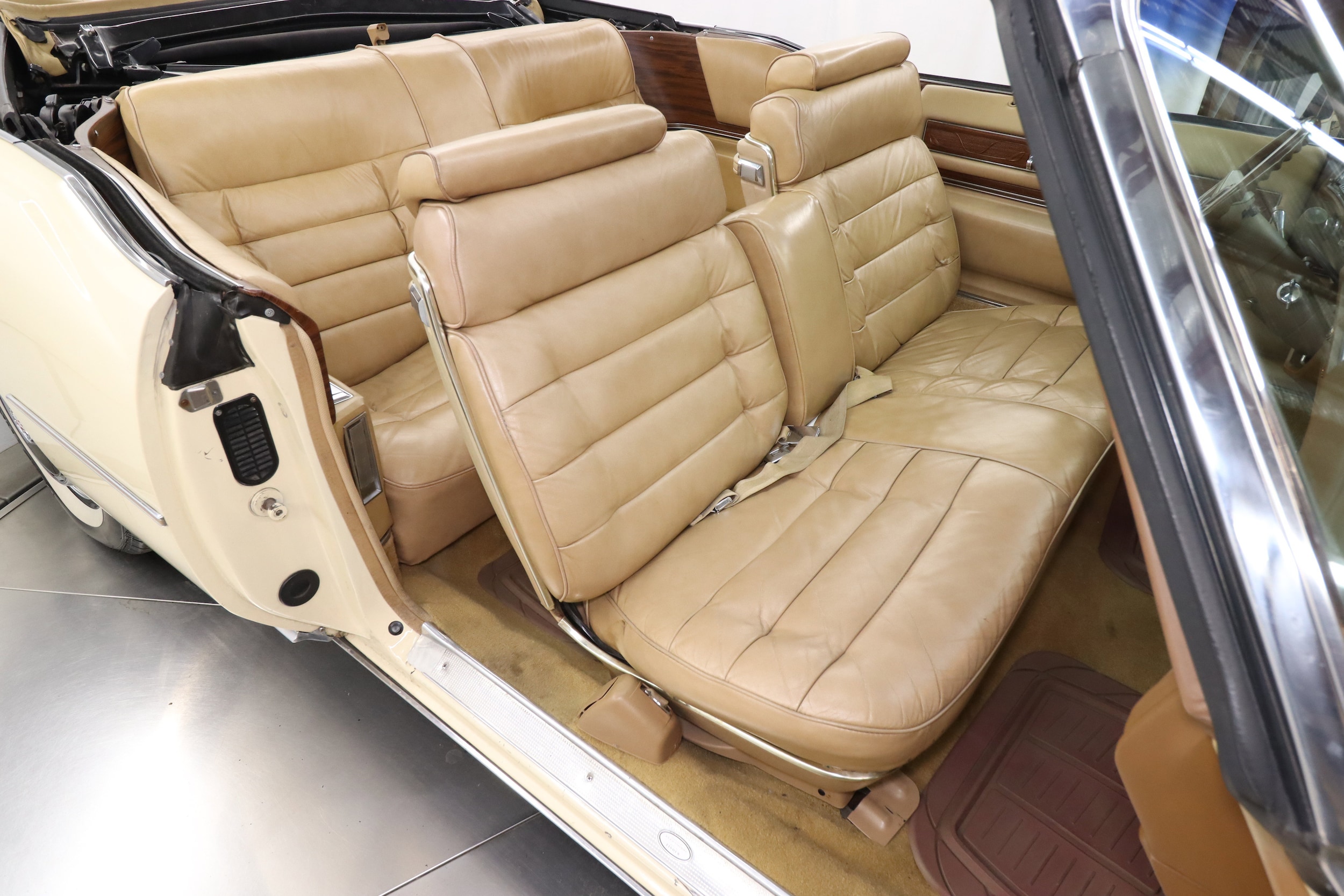 1976 Cadillac Eldorado 30