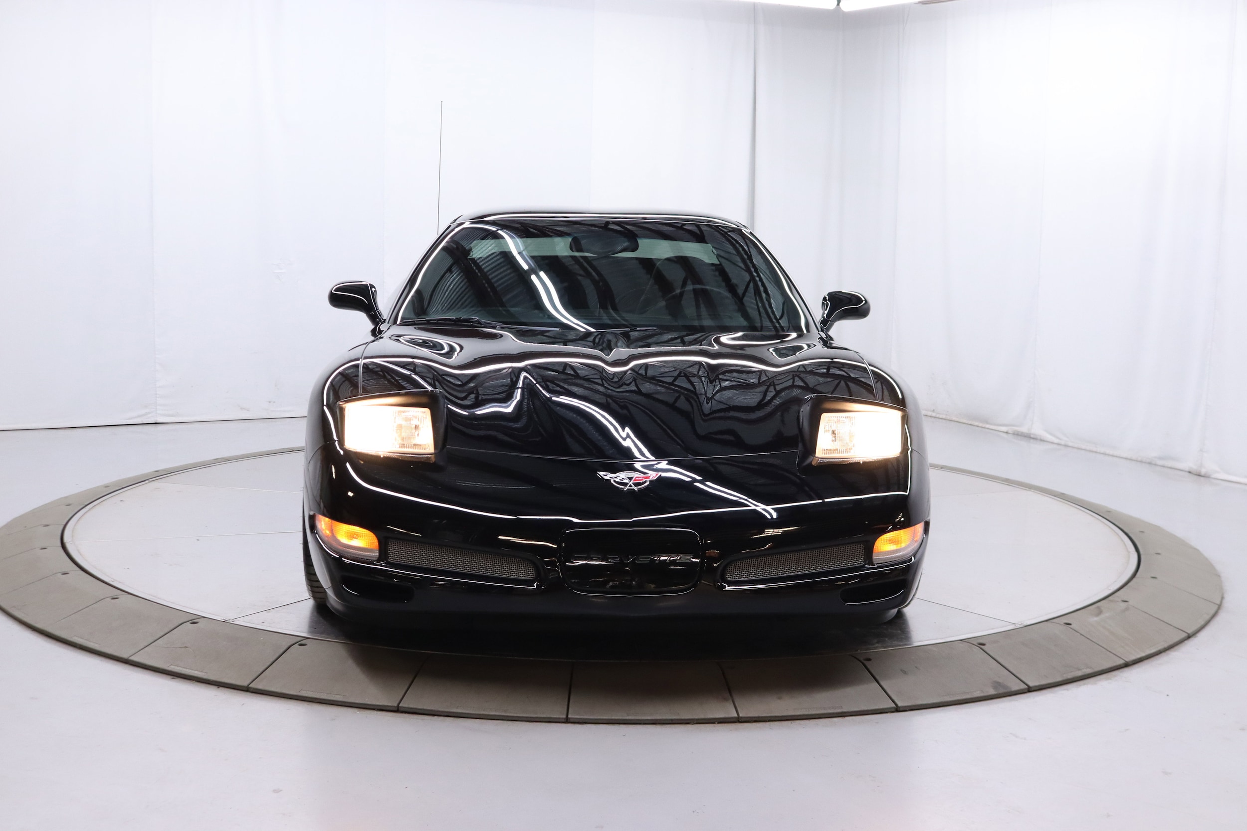2003 Chevrolet Corvette 10