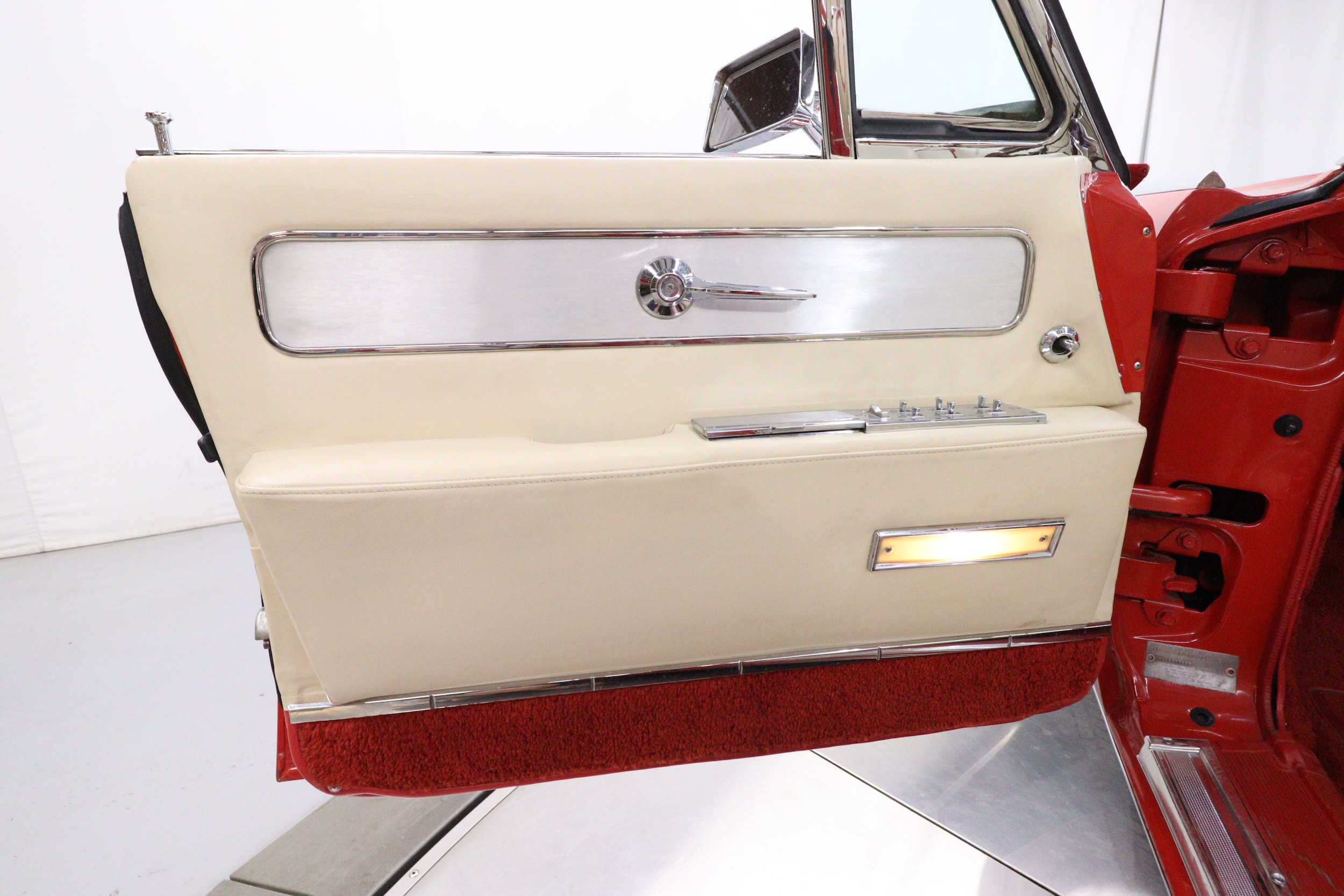 1963 Lincoln Continental 26