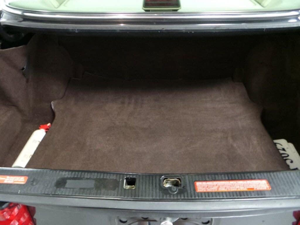 1991 Mercedes-Benz 300 SEL 28