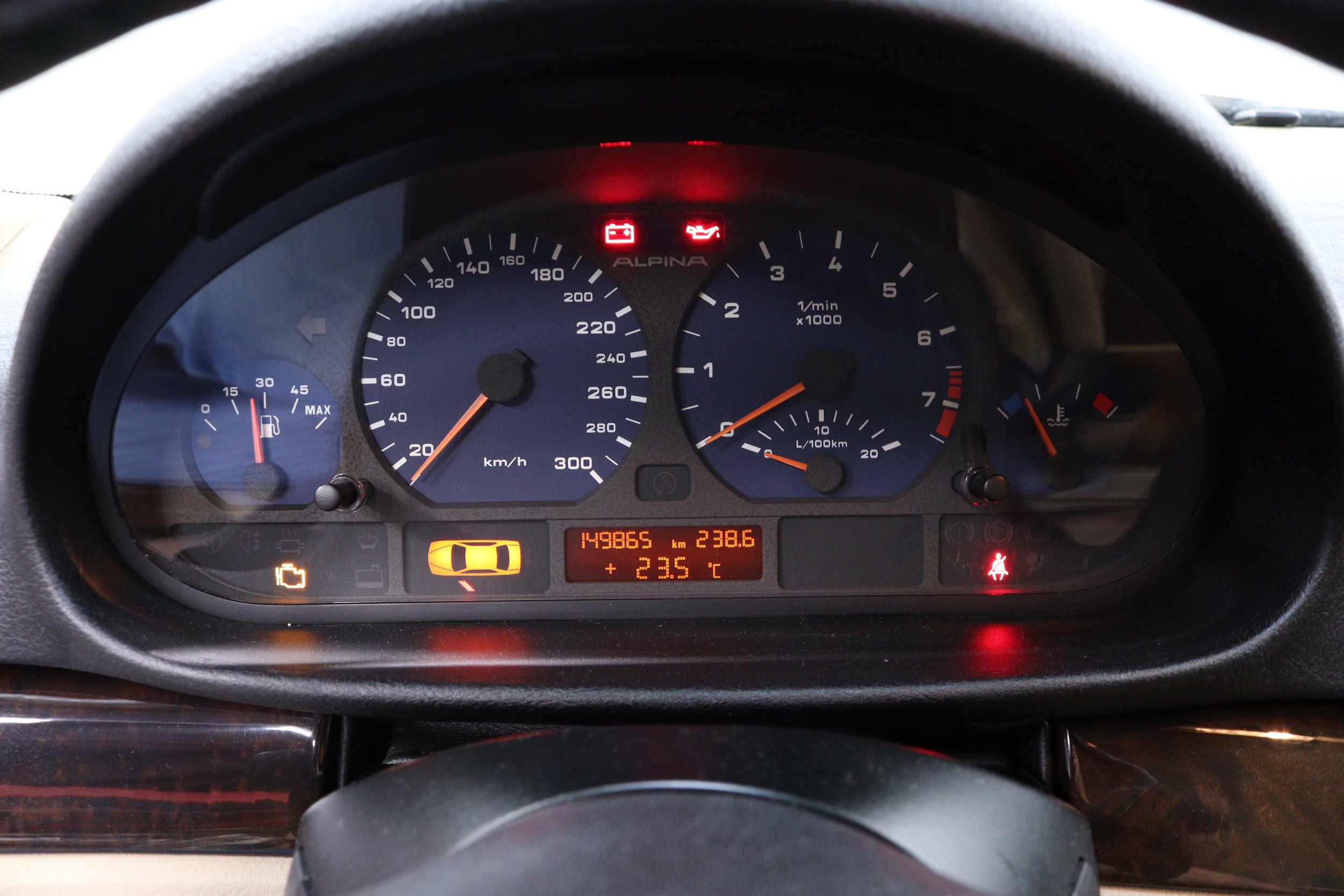 2000 BMW Alpina B3 12