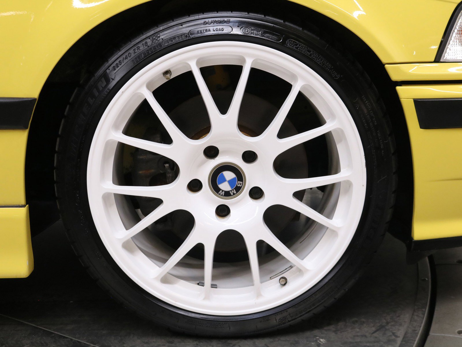 1998 BMW M3 32