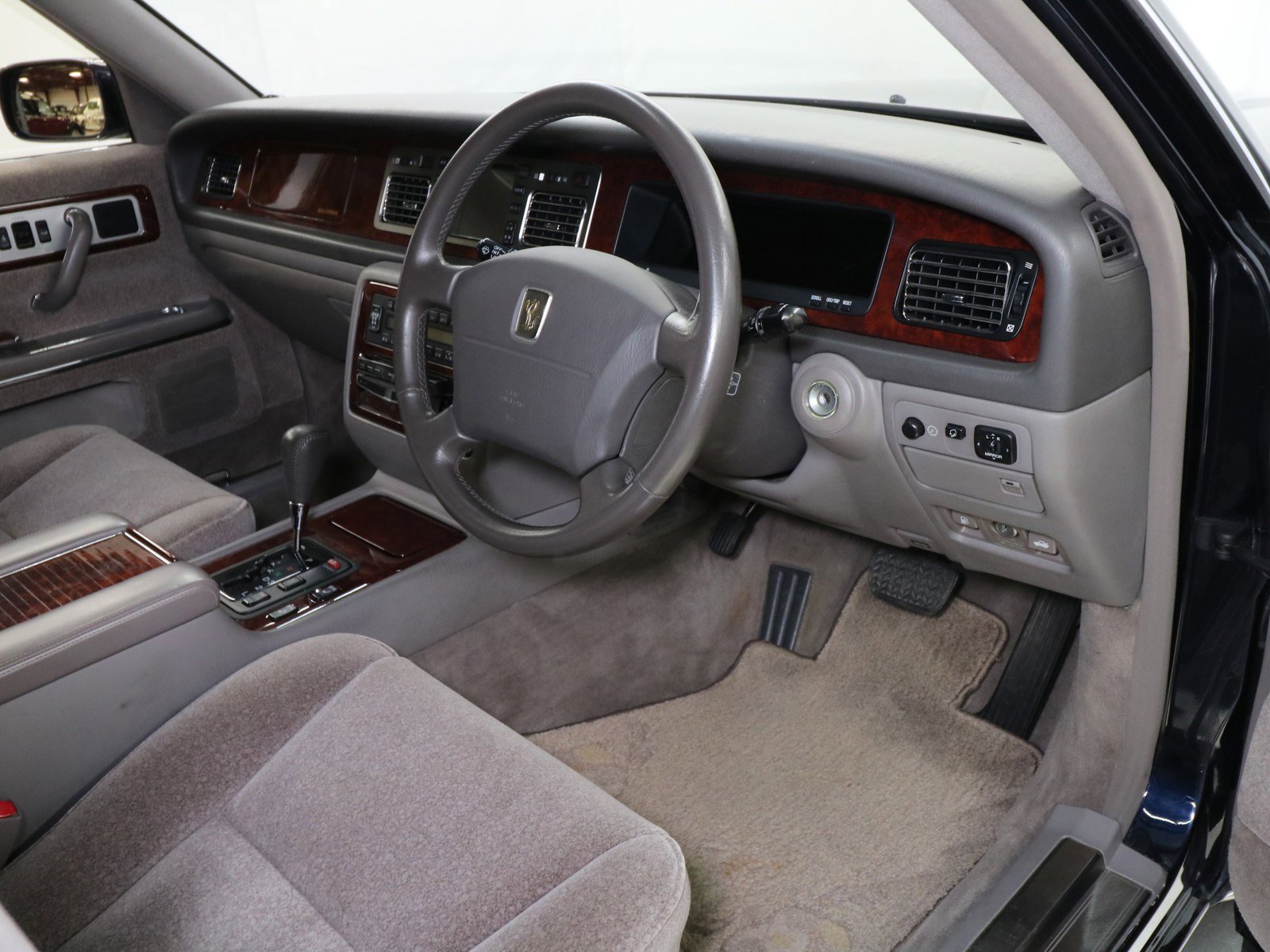 1997 Toyota Century 11