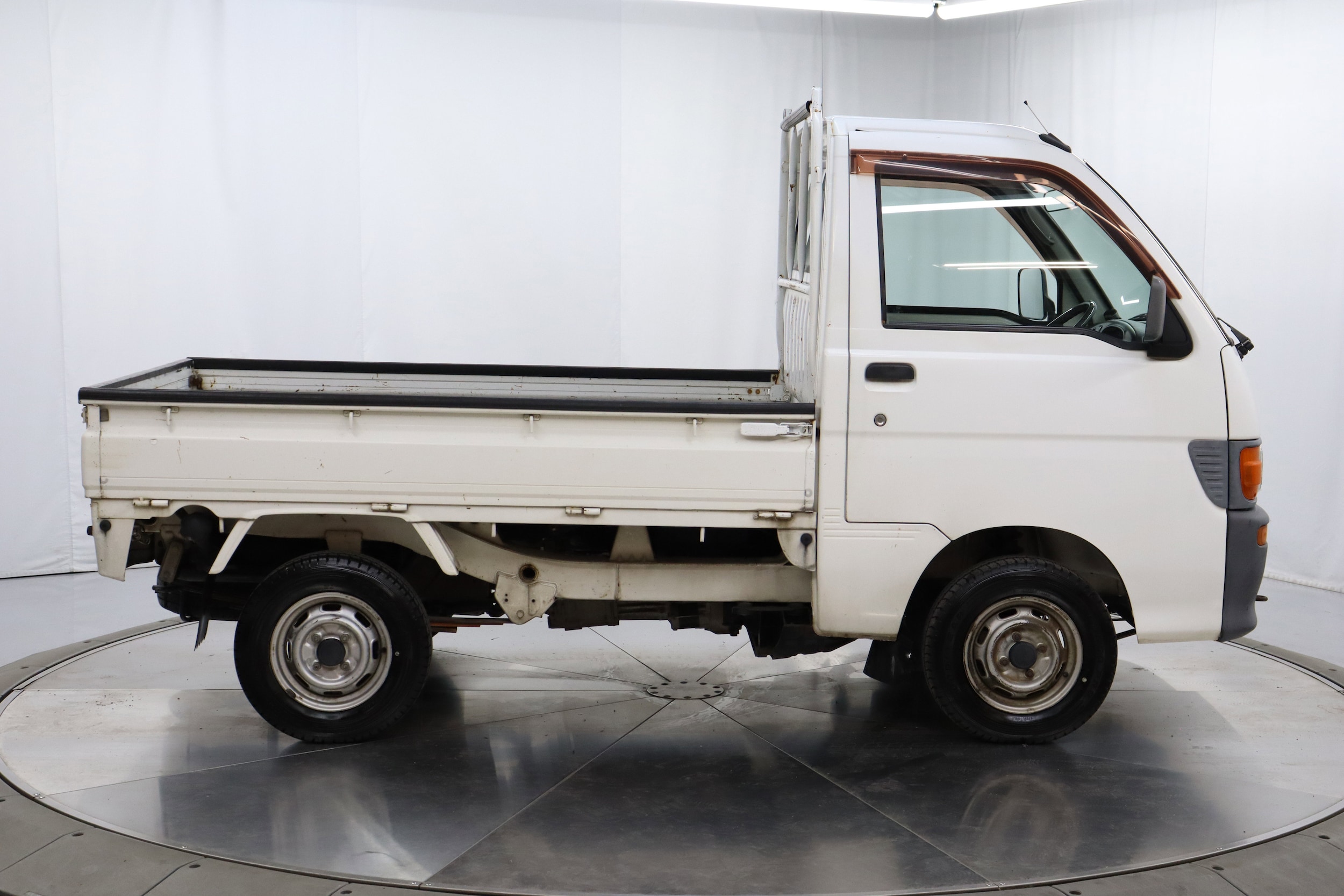 1997 Daihatsu Hijet 8