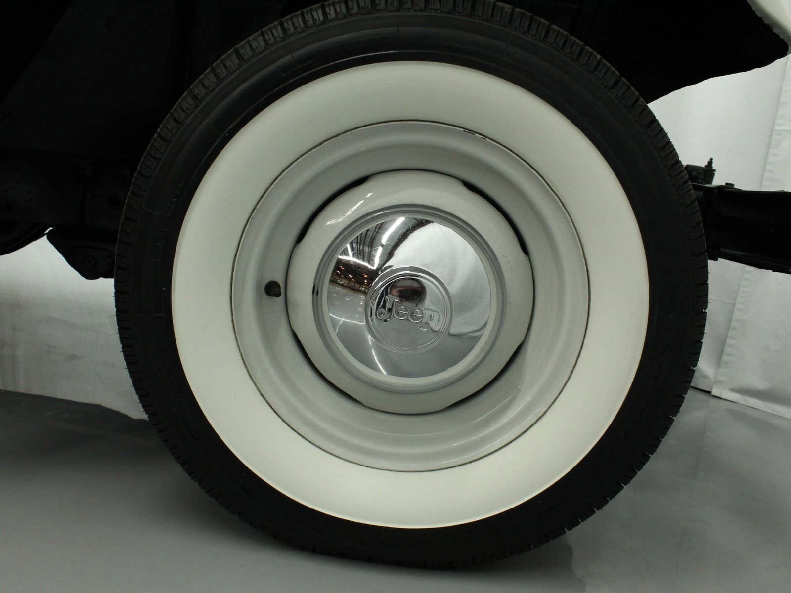 1975 Mitsubishi Jeep 33