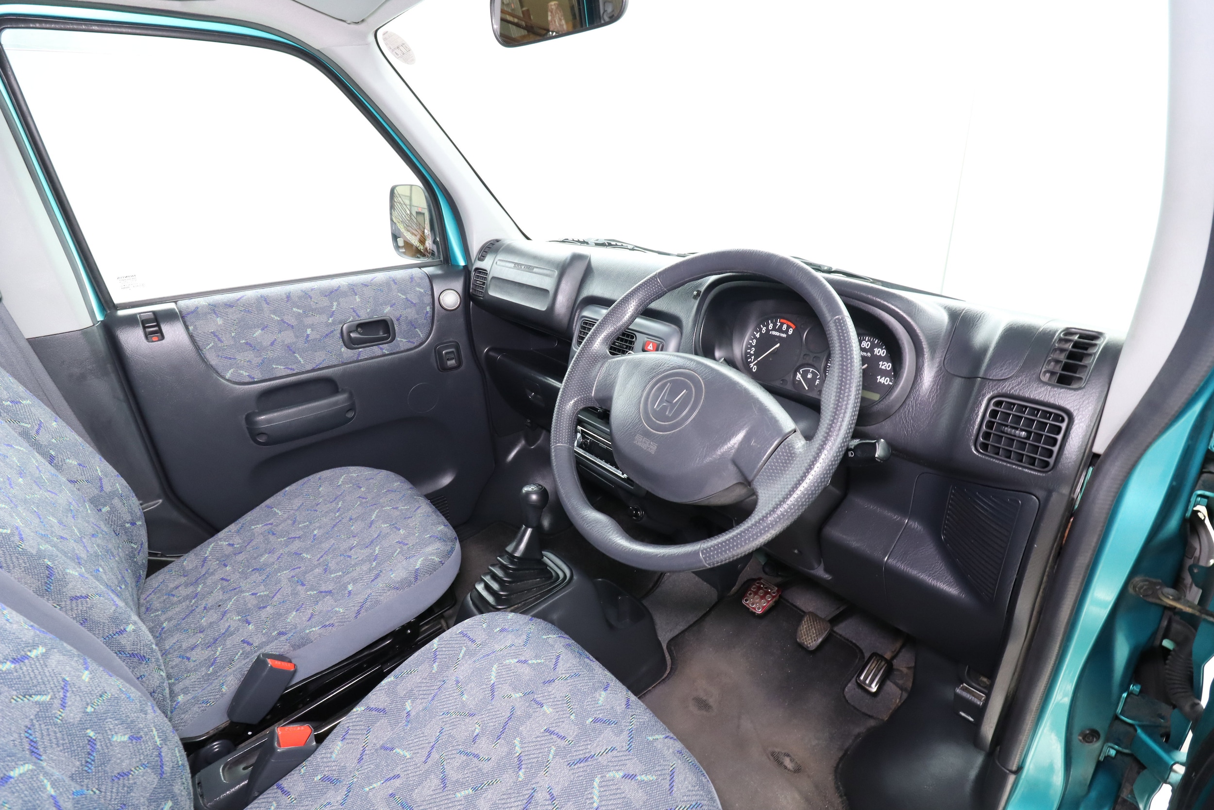 2000 Honda Vamos 11