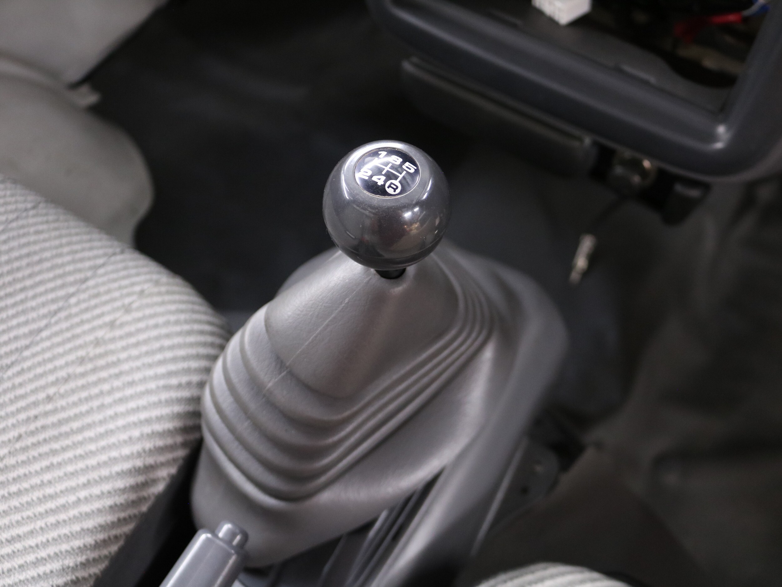 1995 Daihatsu Hijet 12