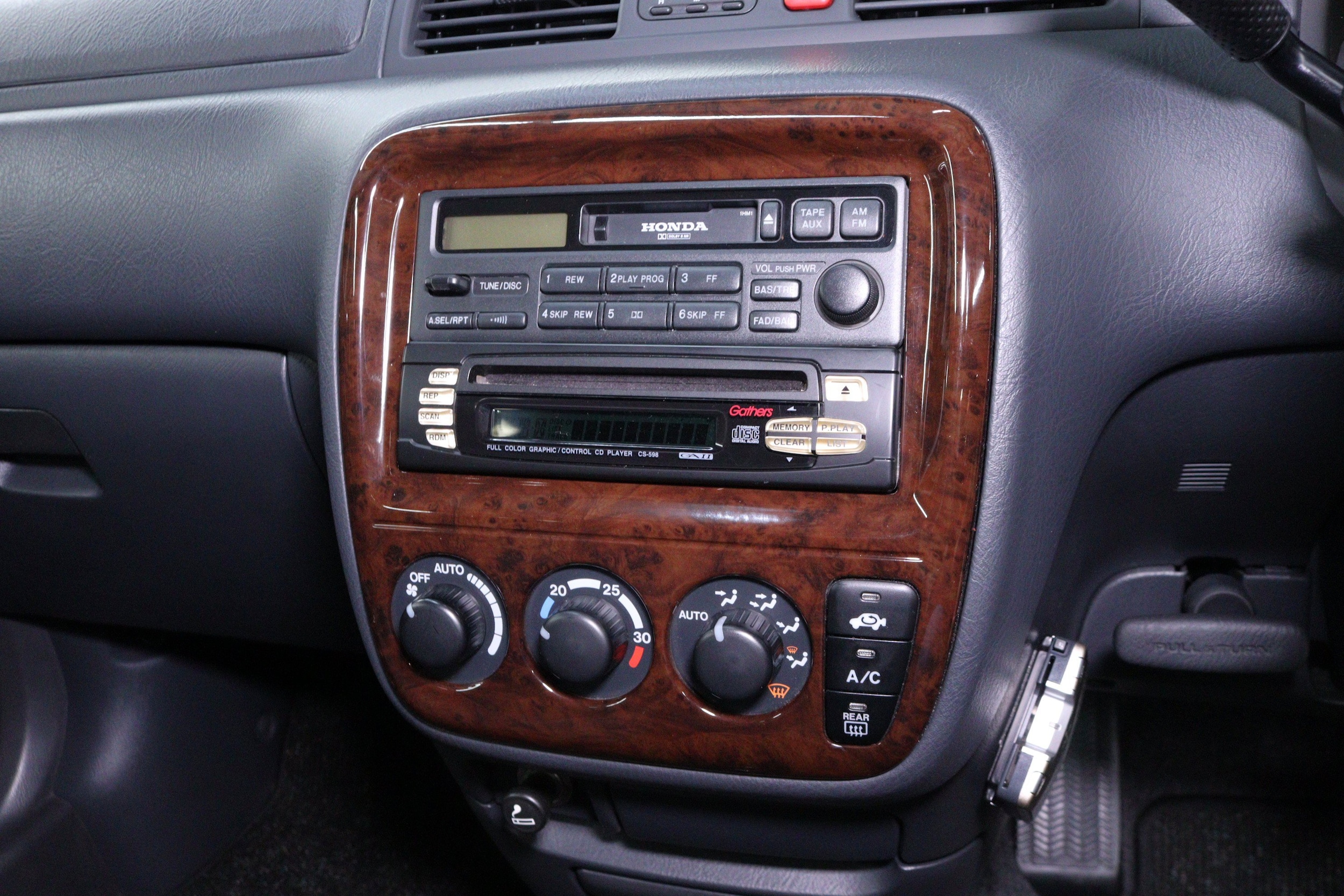 1999 Honda CR-V 12