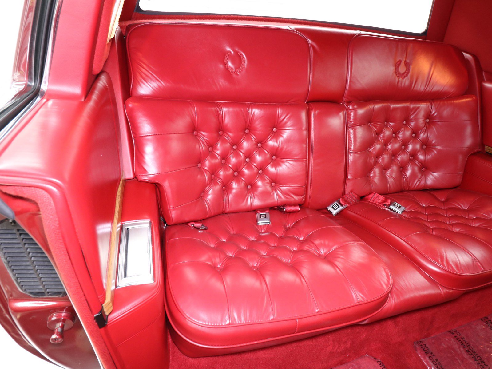 1985 Cadillac Biarritz 18