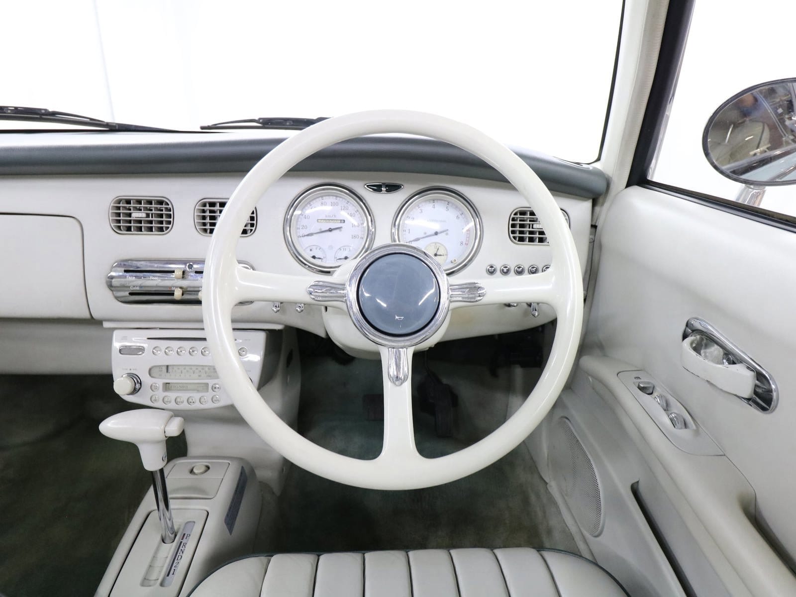 1991 Nissan Figaro 10