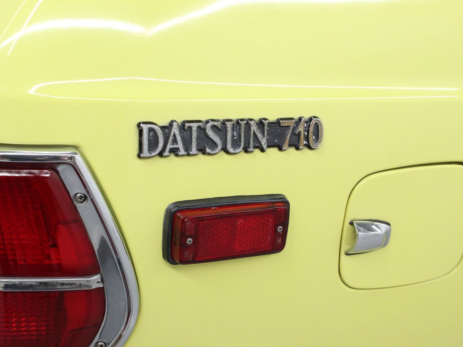 1974 Datsun 710 108
