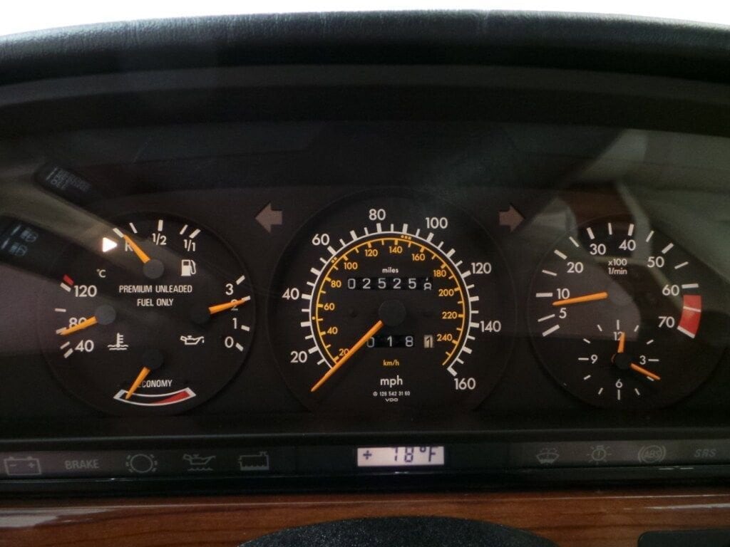 1991 Mercedes-Benz 300 SEL 18