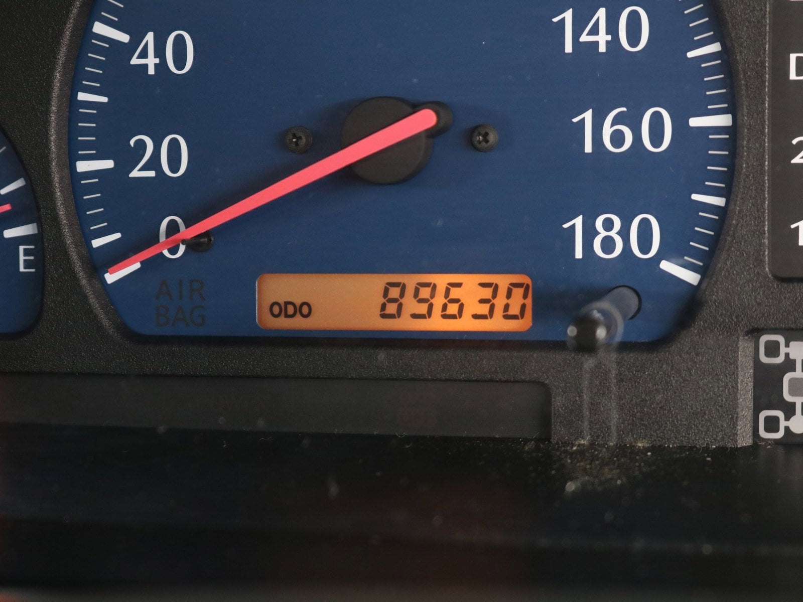 1998 Nissan Elgrand 40