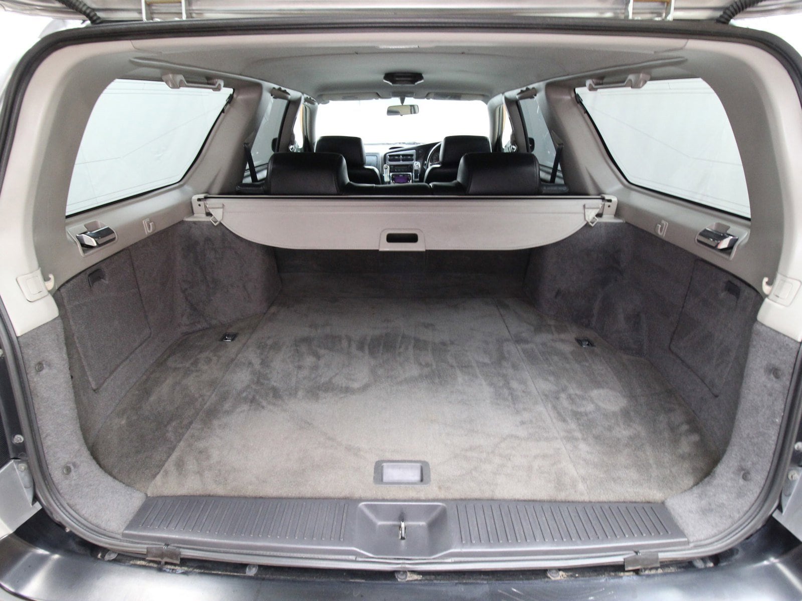1997 Nissan Stagea 27