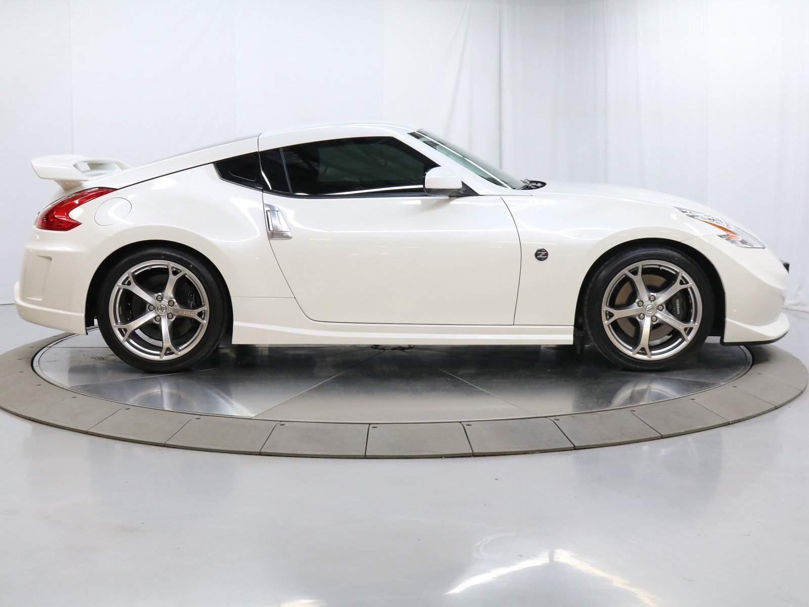 2009 Nissan 370Z NISMO - Photo 8