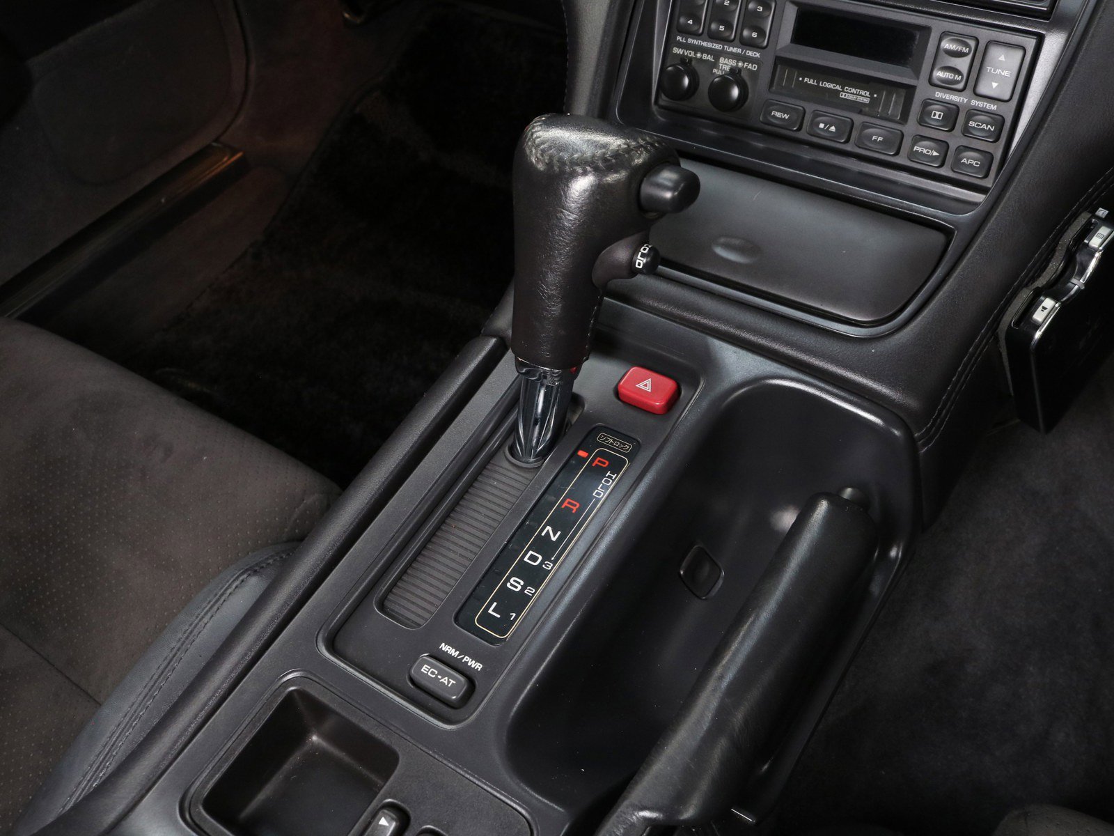 1995 Mazda Cosmo 13