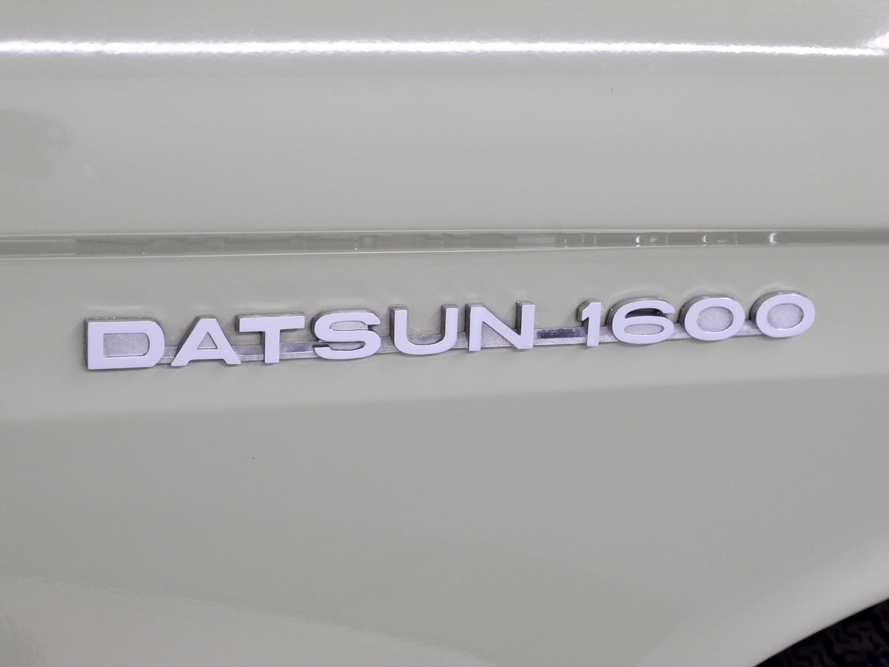 1971 Datsun 1600 38