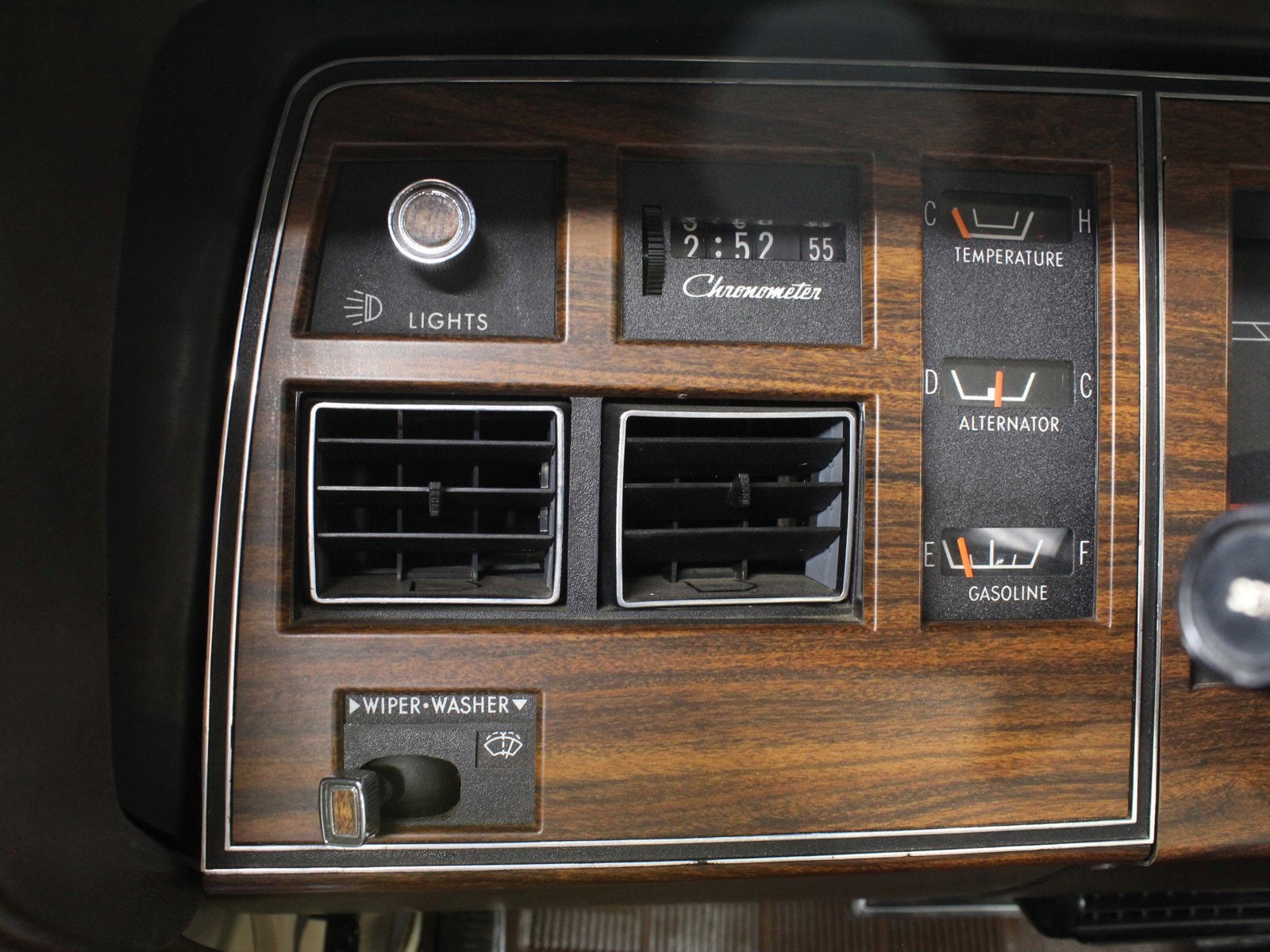 1975 Chrysler Imperial 77